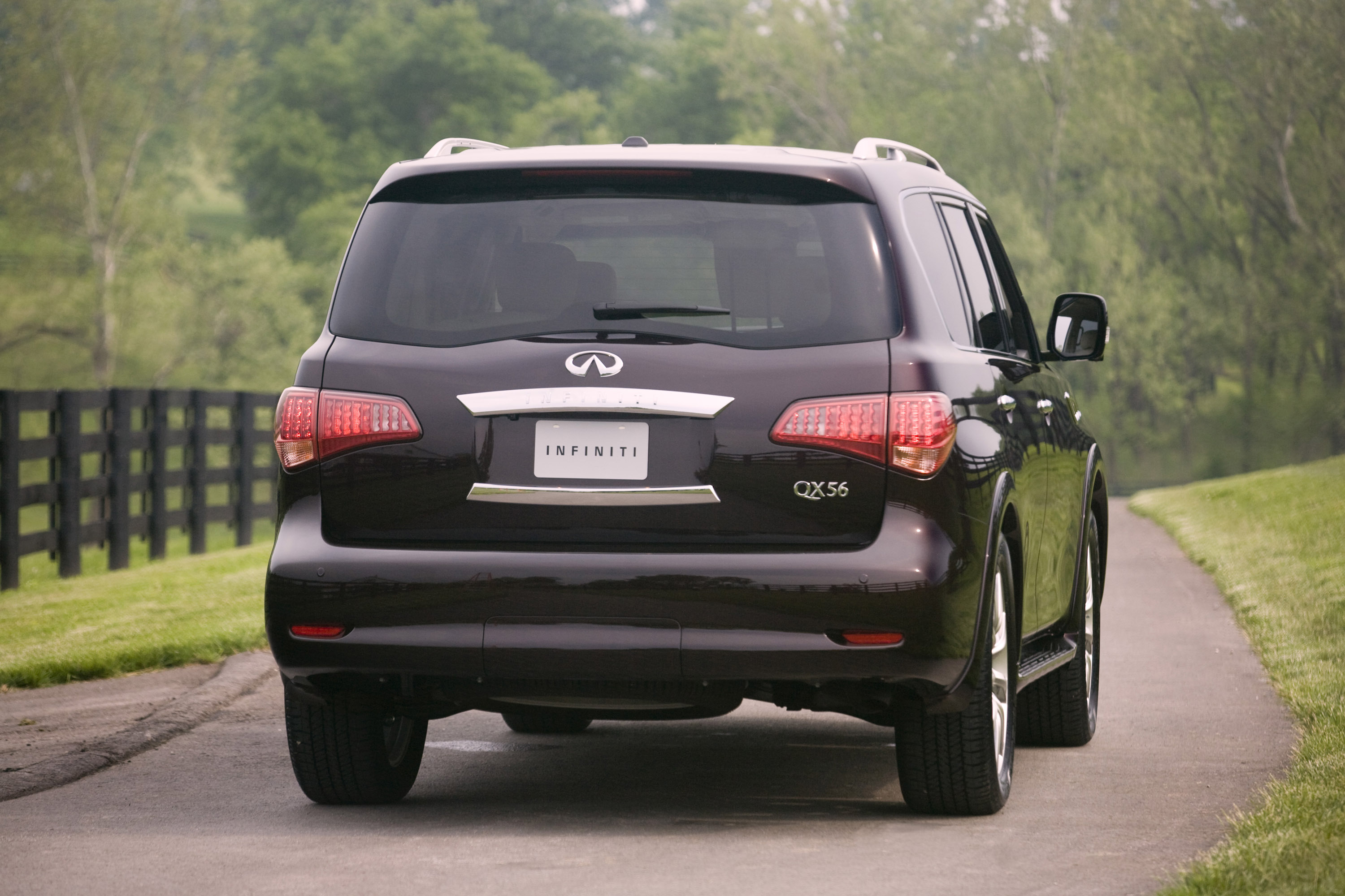 Infiniti QX photo #24