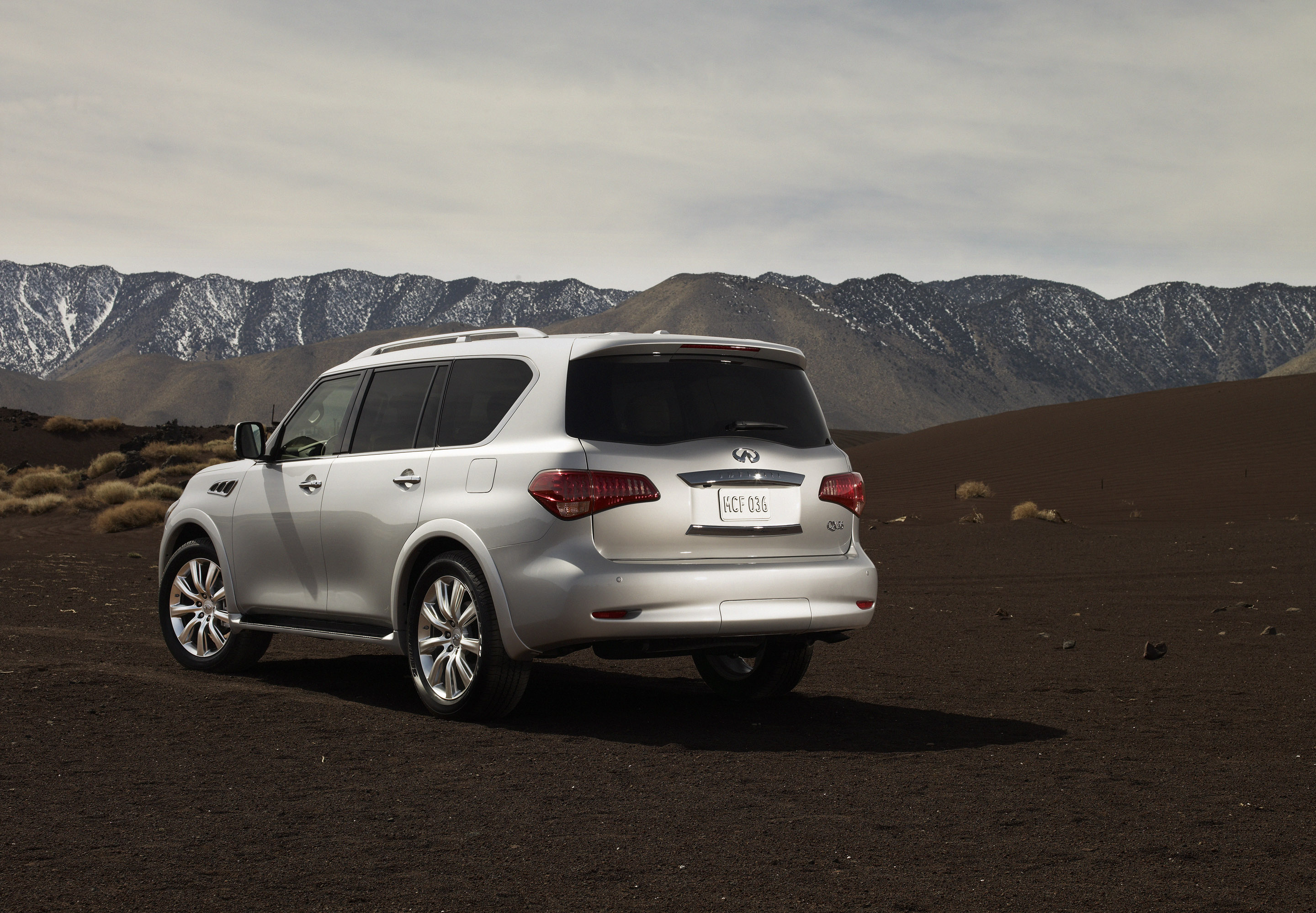 Infiniti QX photo #27
