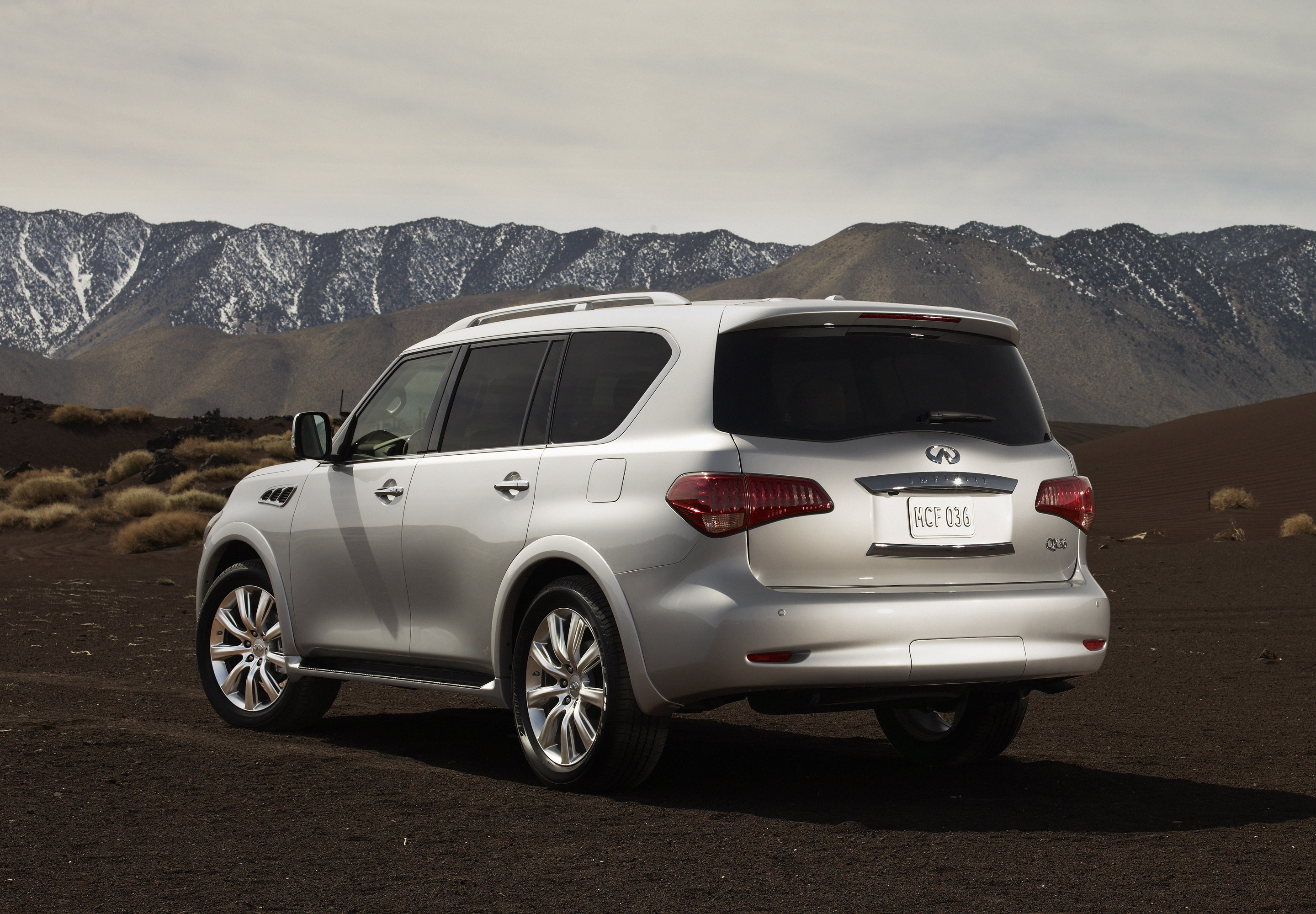 Infiniti QX photo #28