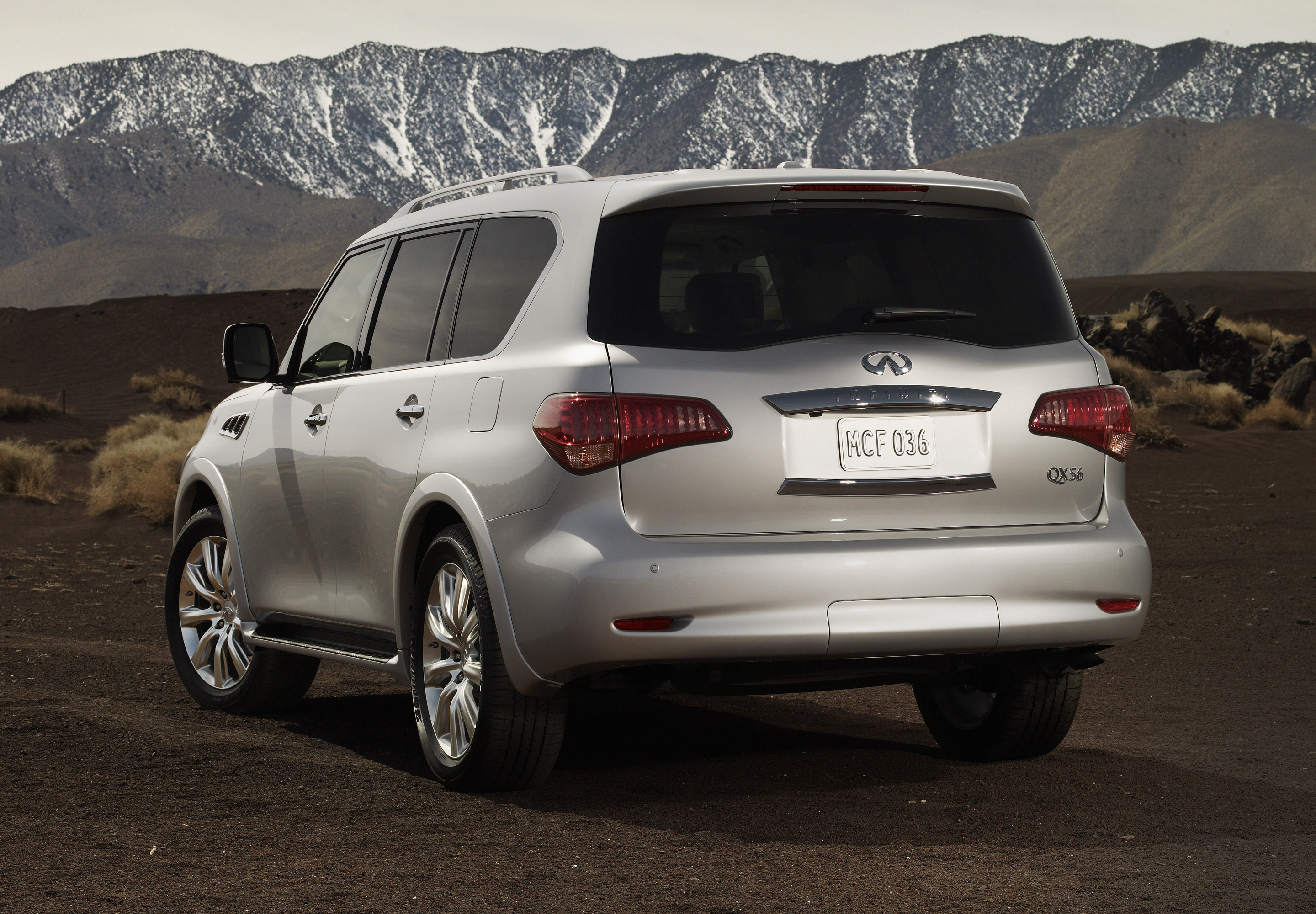 Infiniti QX photo #30