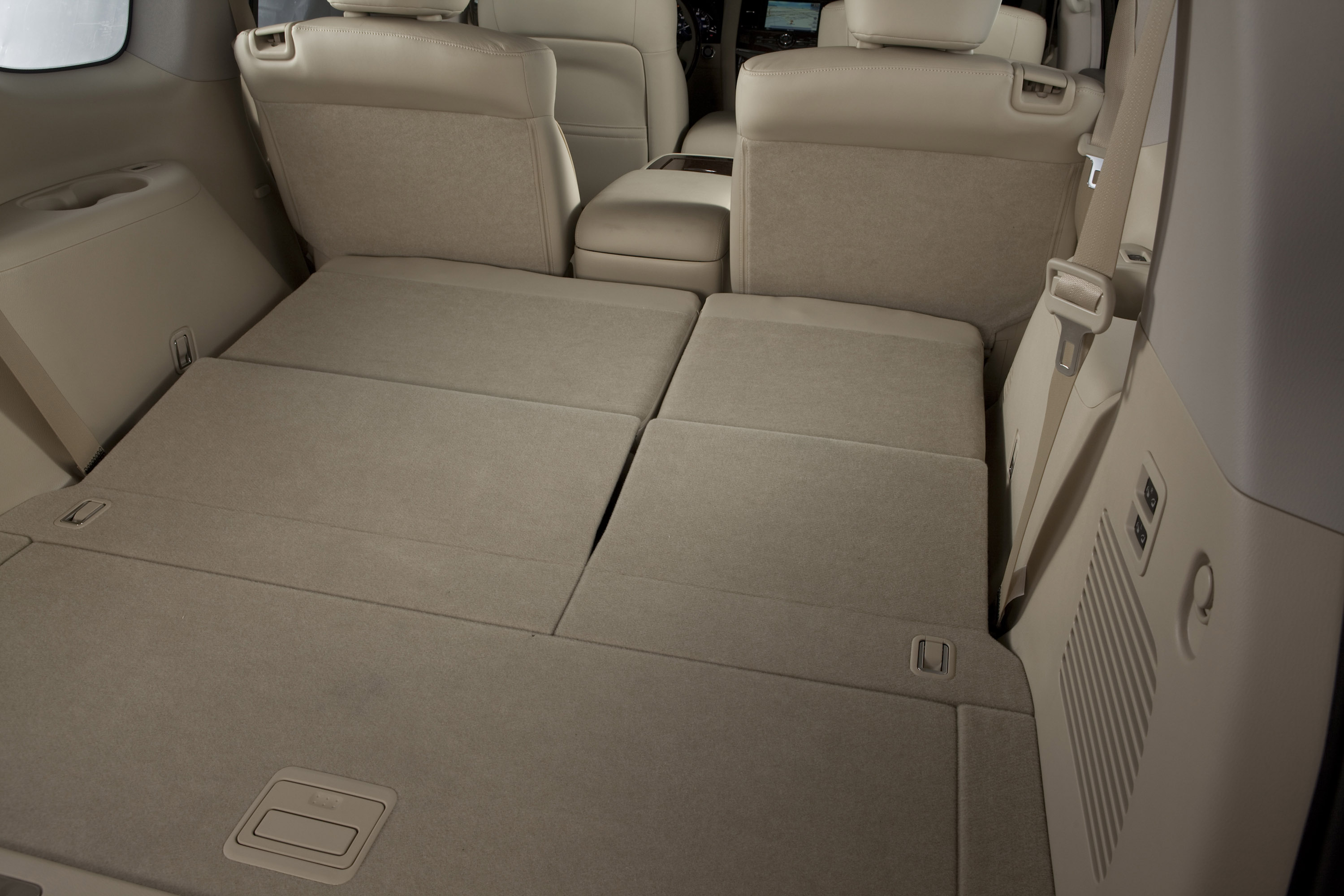 Infiniti QX photo #43