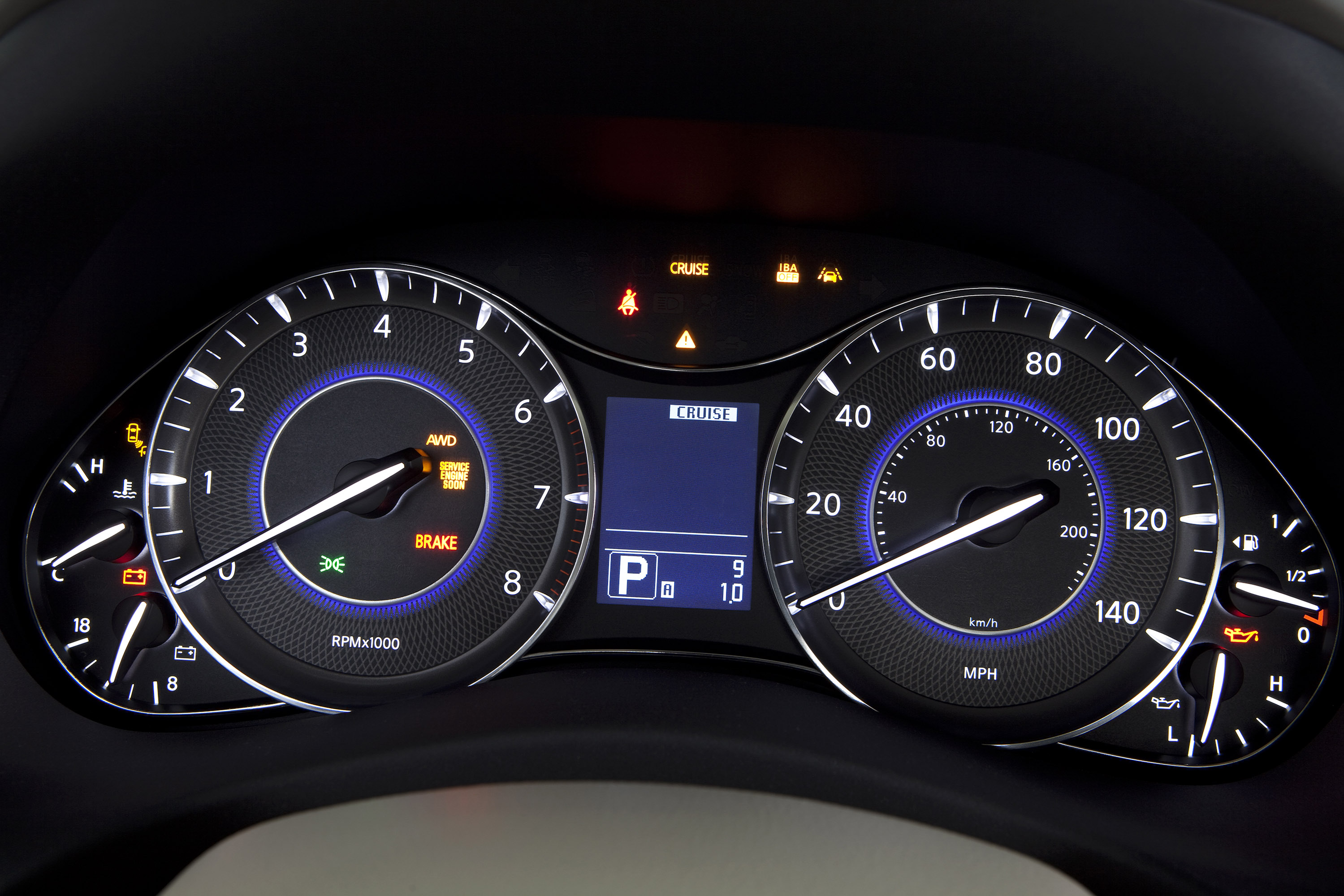 Infiniti QX photo #48