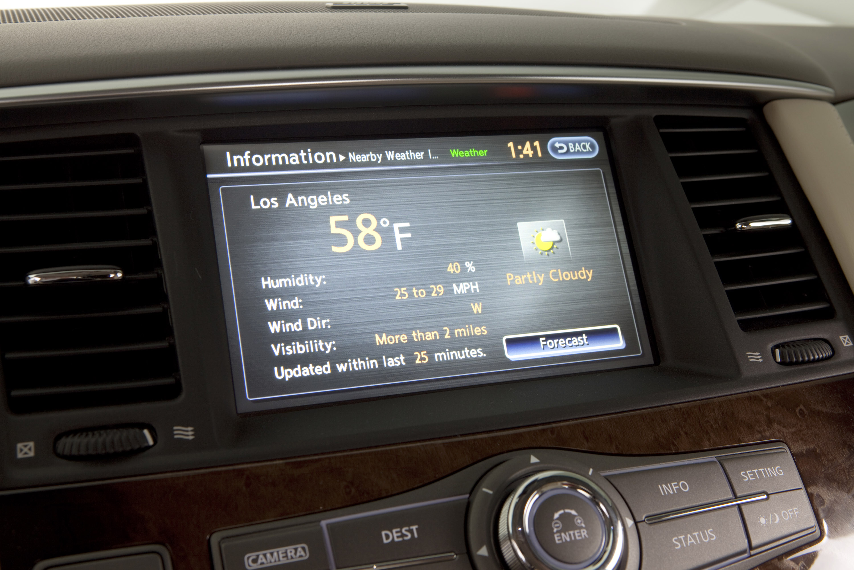 Infiniti QX photo #51