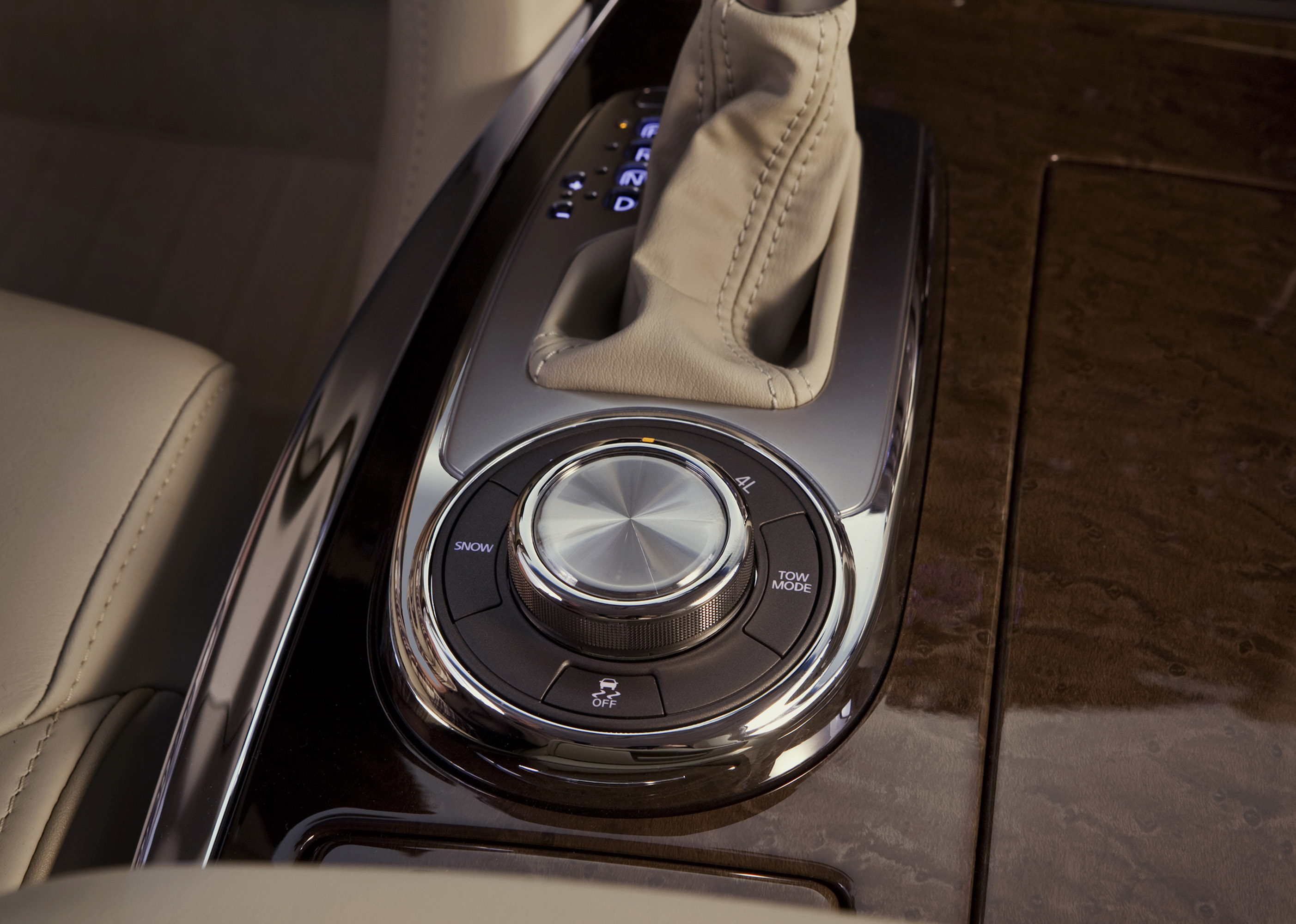 Infiniti QX photo #55
