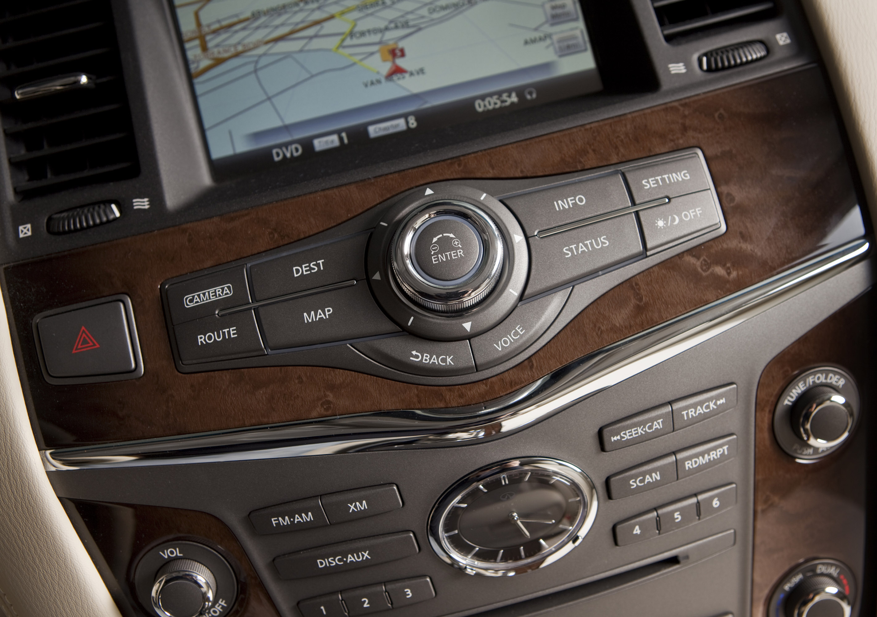 Infiniti QX photo #60