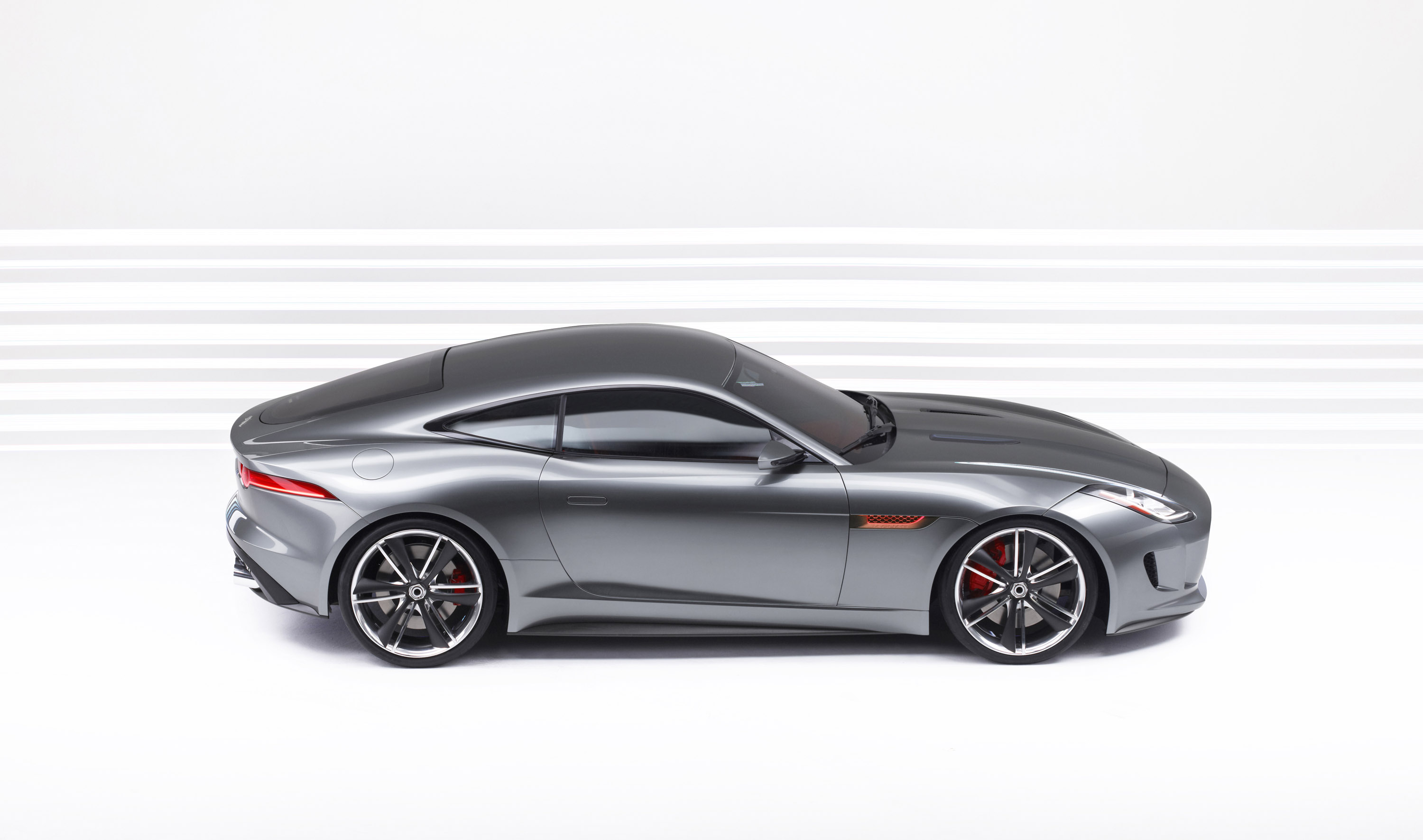Jaguar C-X16 Concept photo #27