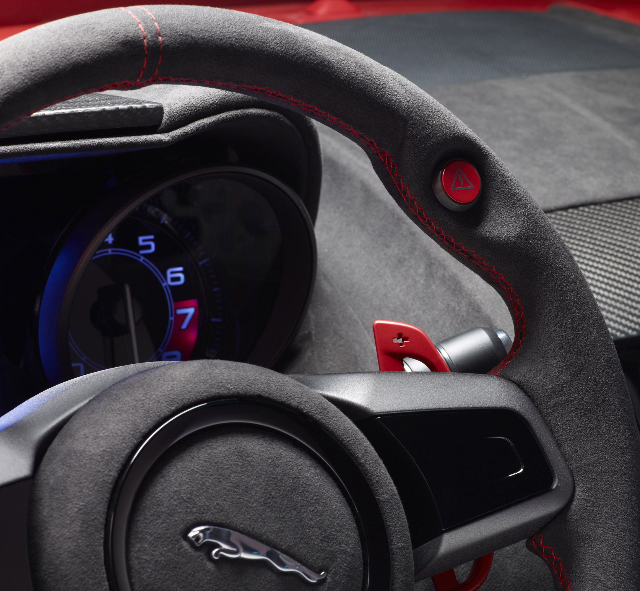 Jaguar C-X16 Concept photo #44