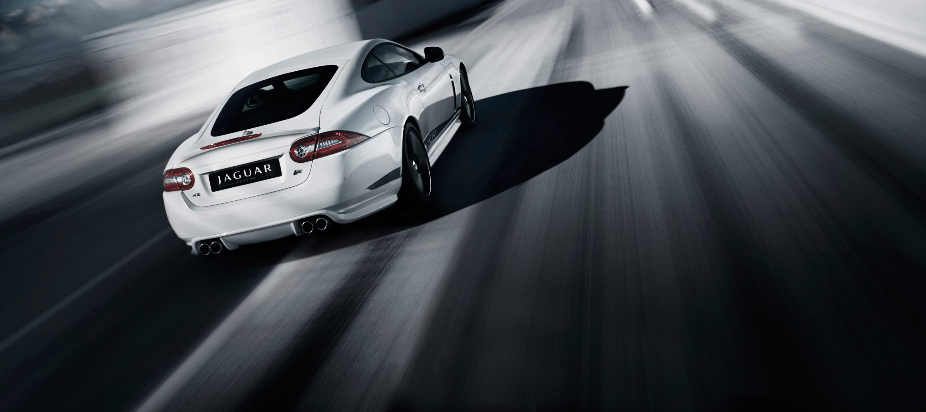 Jaguar XKR photo #20