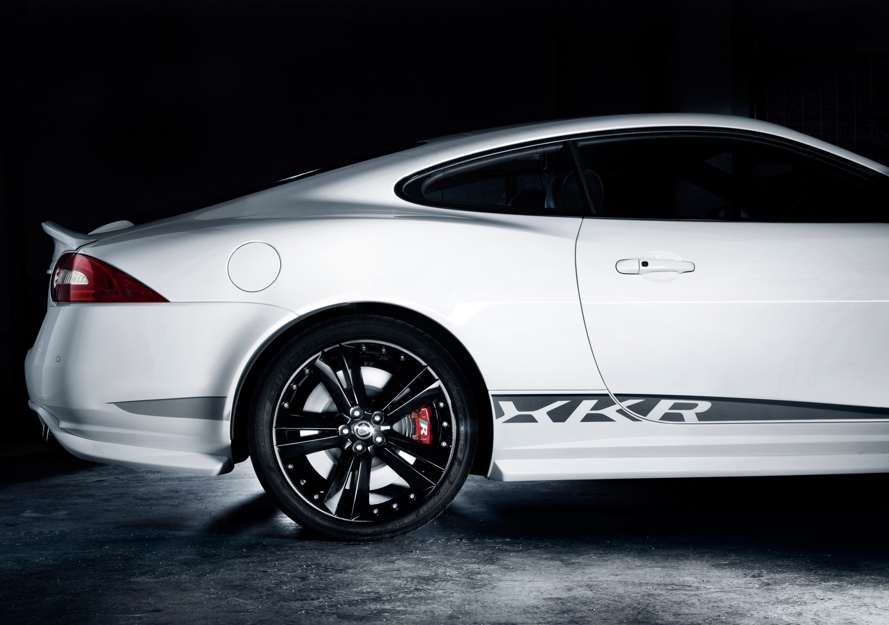 Jaguar XKR photo #22