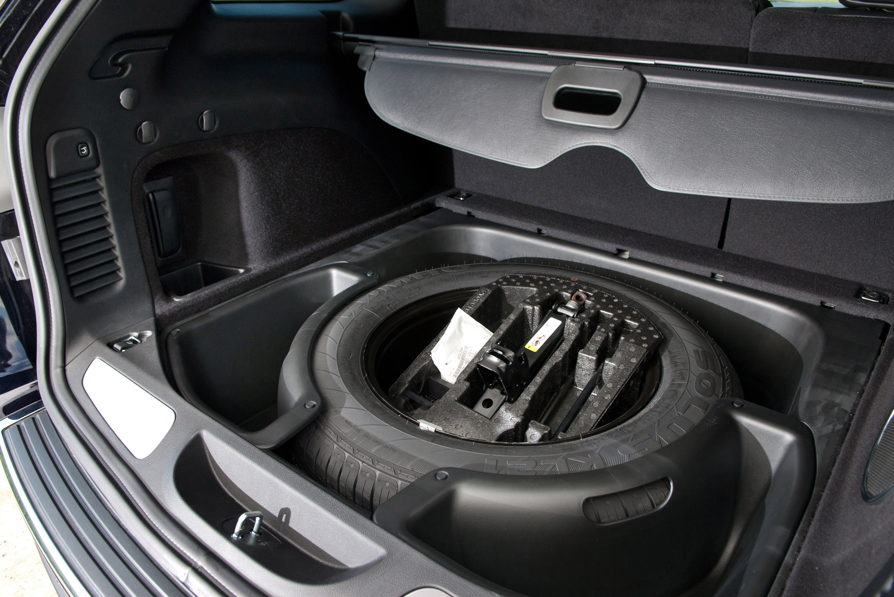 Jeep Grand Cherokee UK Version photo #63