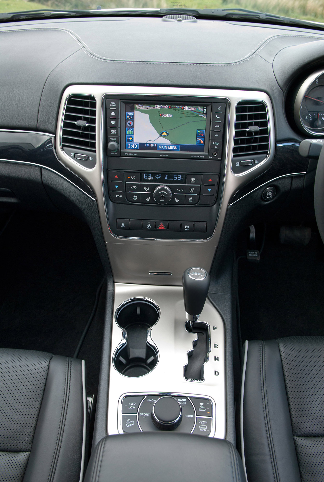 Jeep Grand Cherokee UK Version photo #67