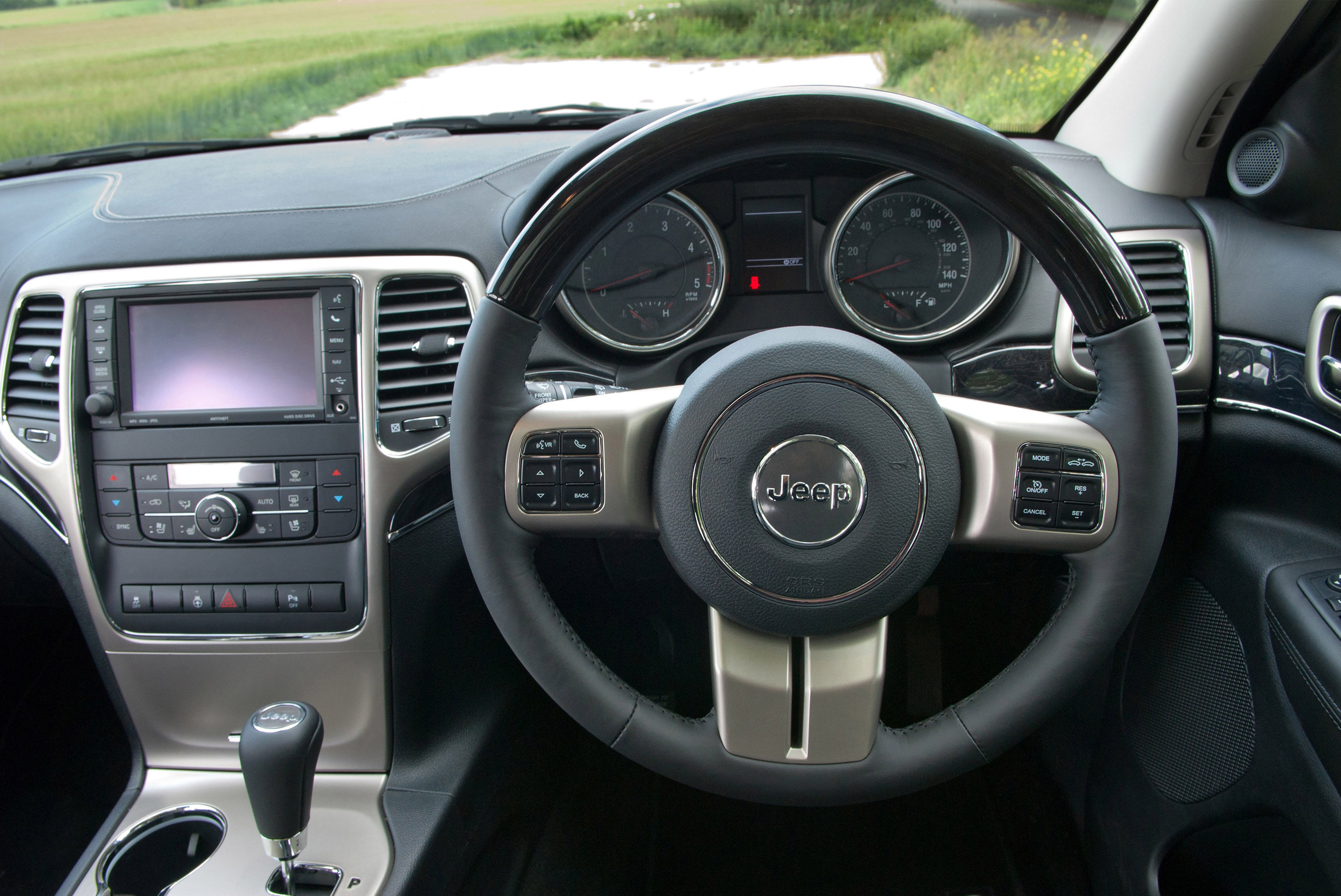 Jeep Grand Cherokee UK Version photo #73