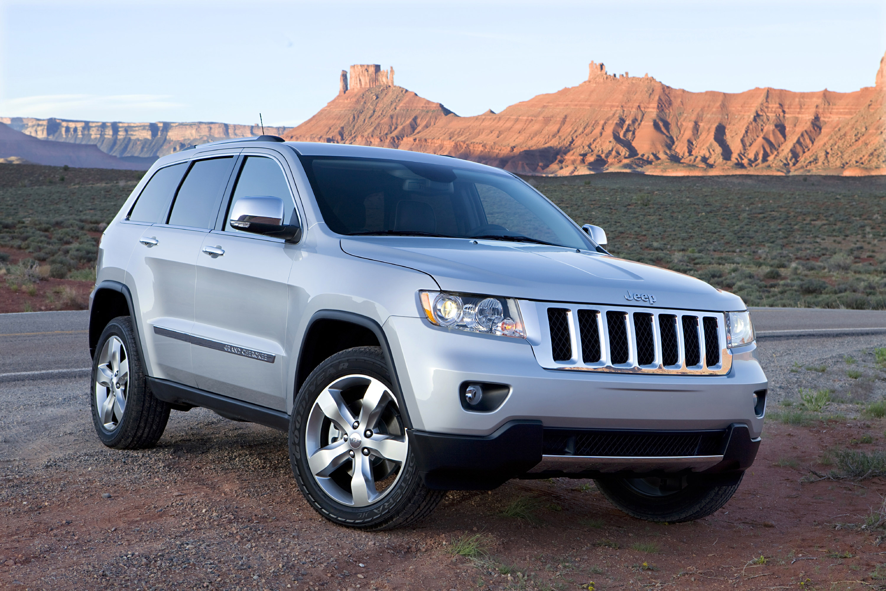 2011 Jeep Grand Cherokee HD Pictures
