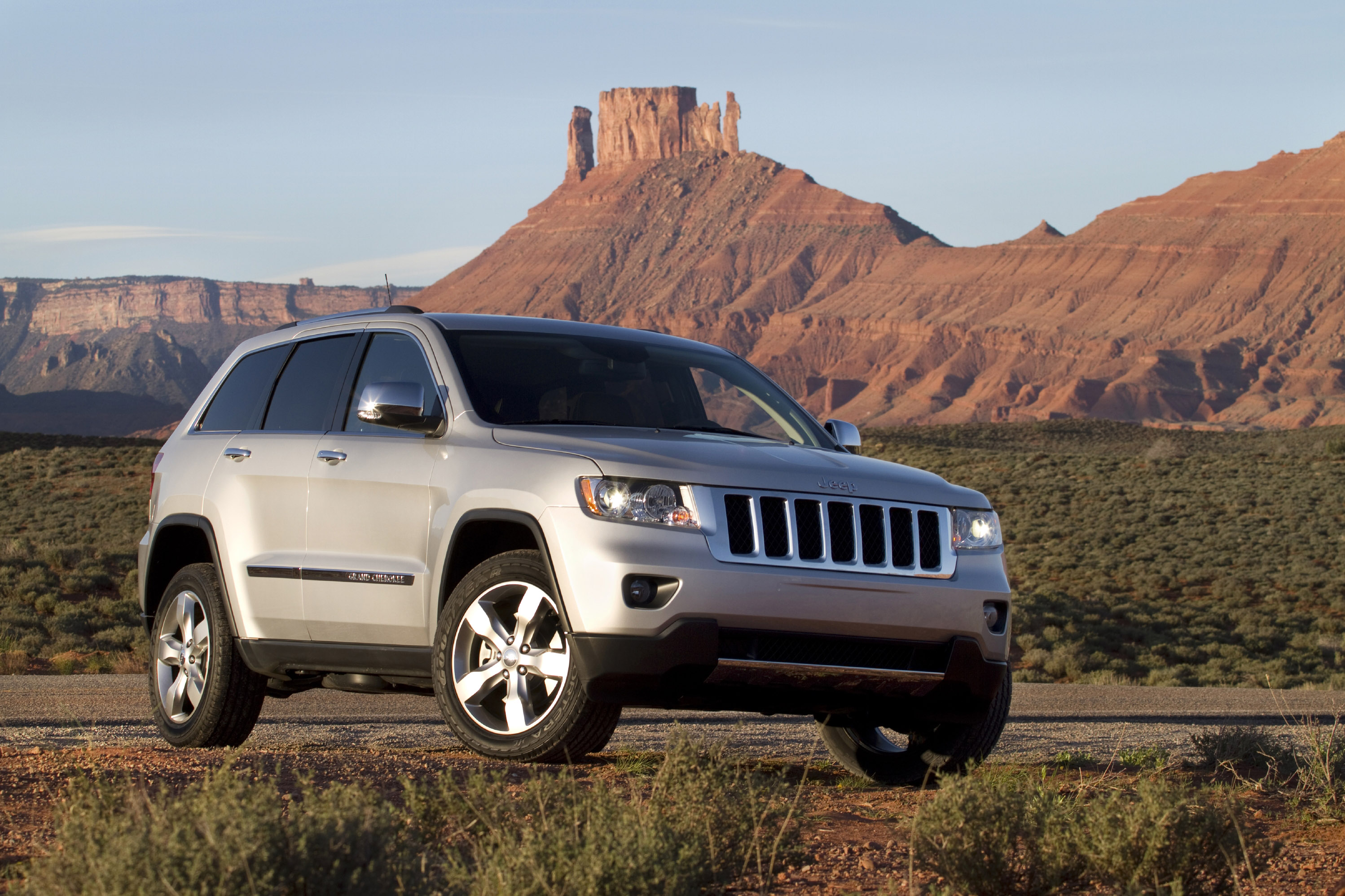 Jeep Cherokee 2012 дизель