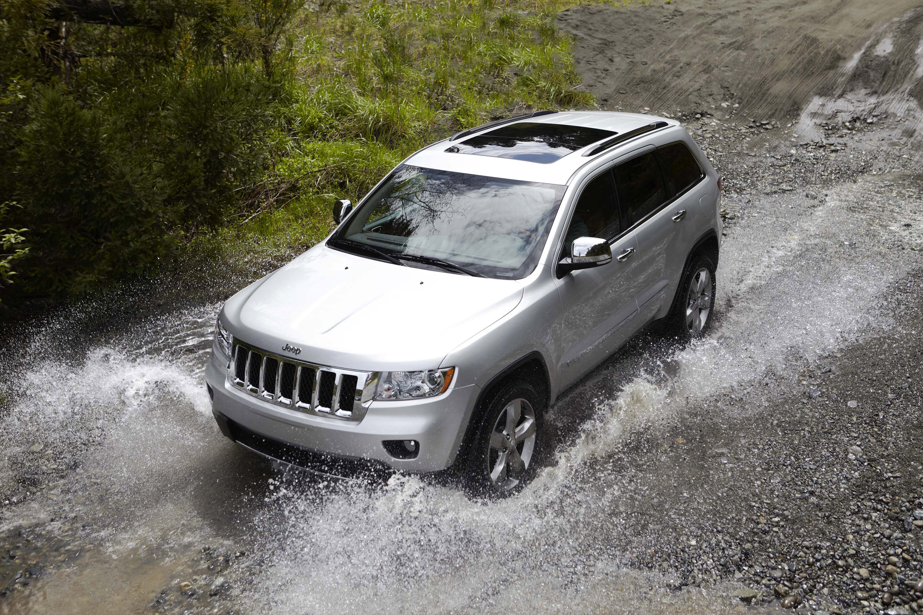 Jeep Grand Cherokee photo #30