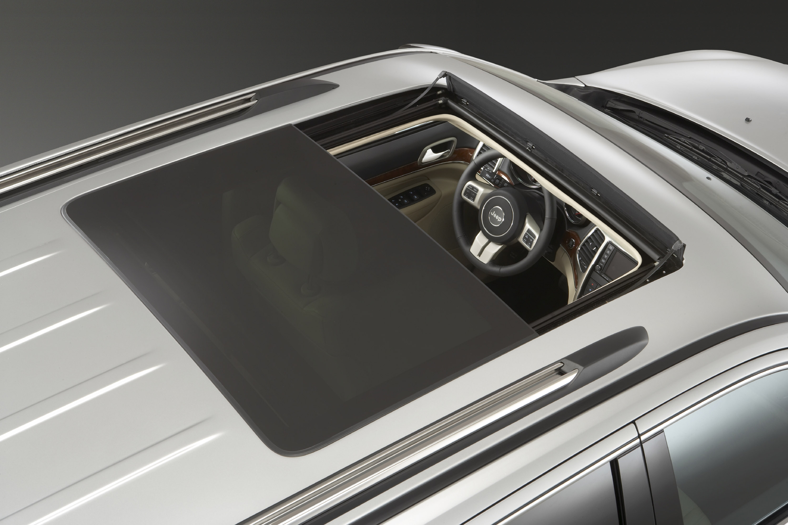 Jeep Grand Cherokee photo #54