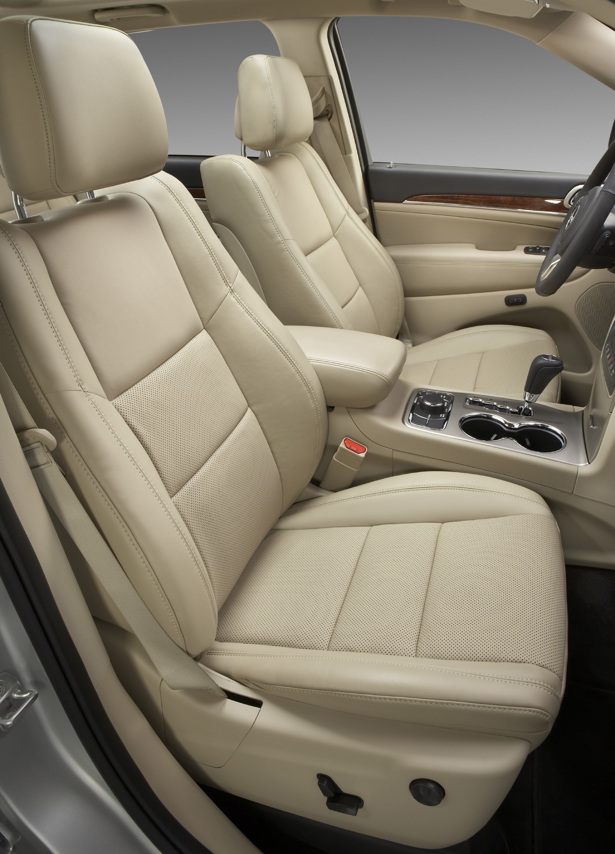 Jeep Grand Cherokee photo #65