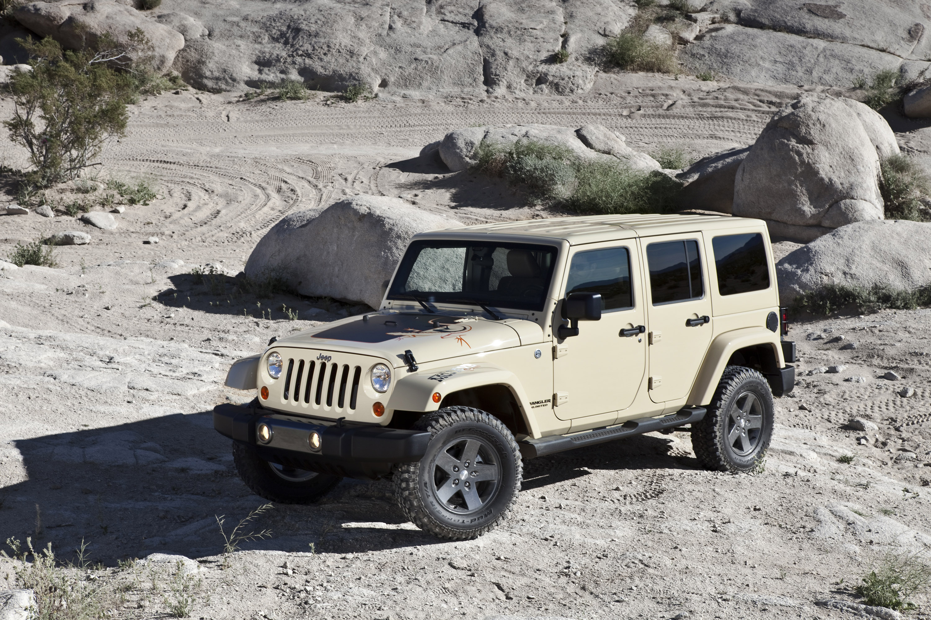 Jeep Wrangler Mojave photo #1