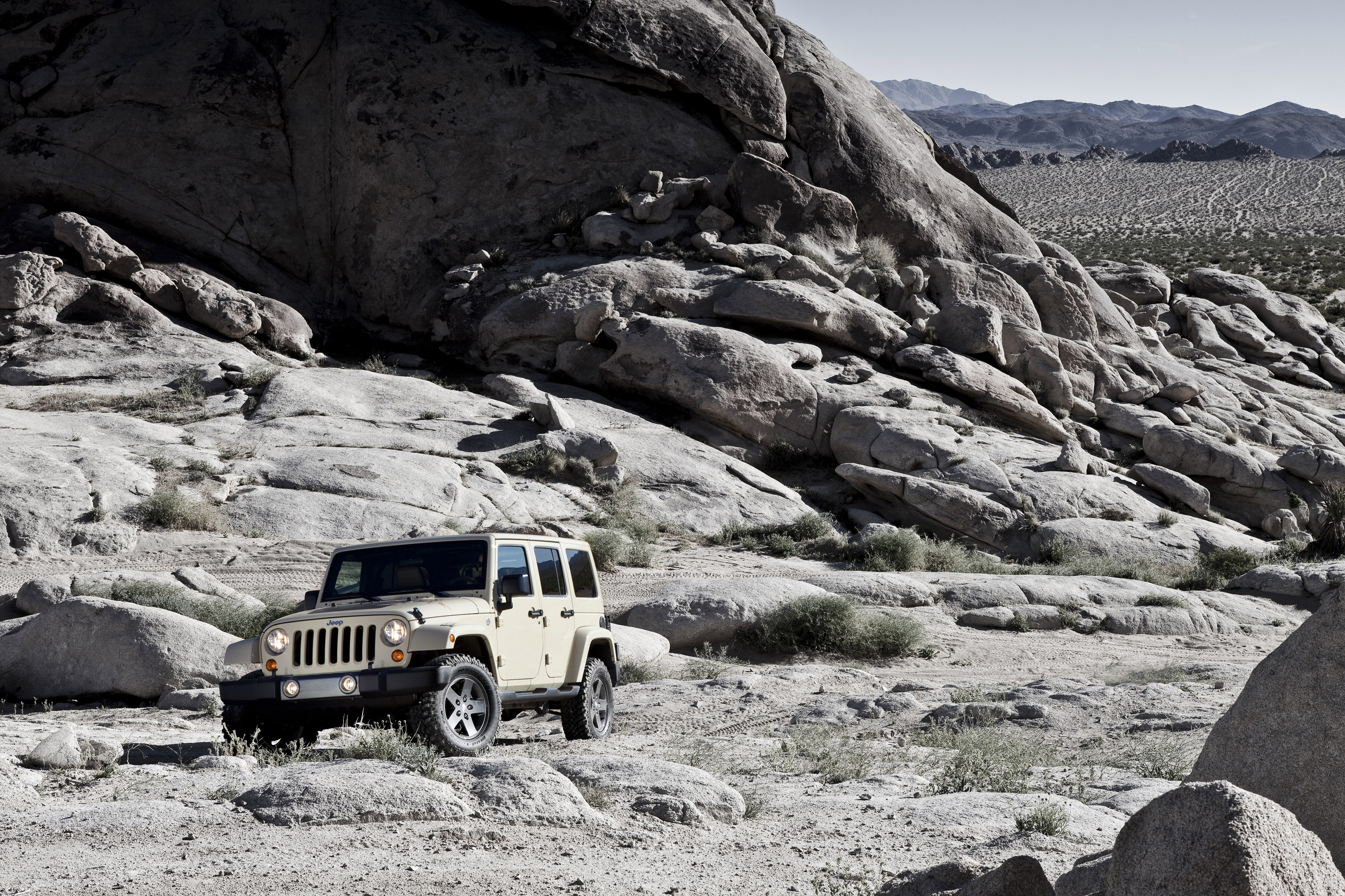 Jeep Wrangler Mojave photo #18
