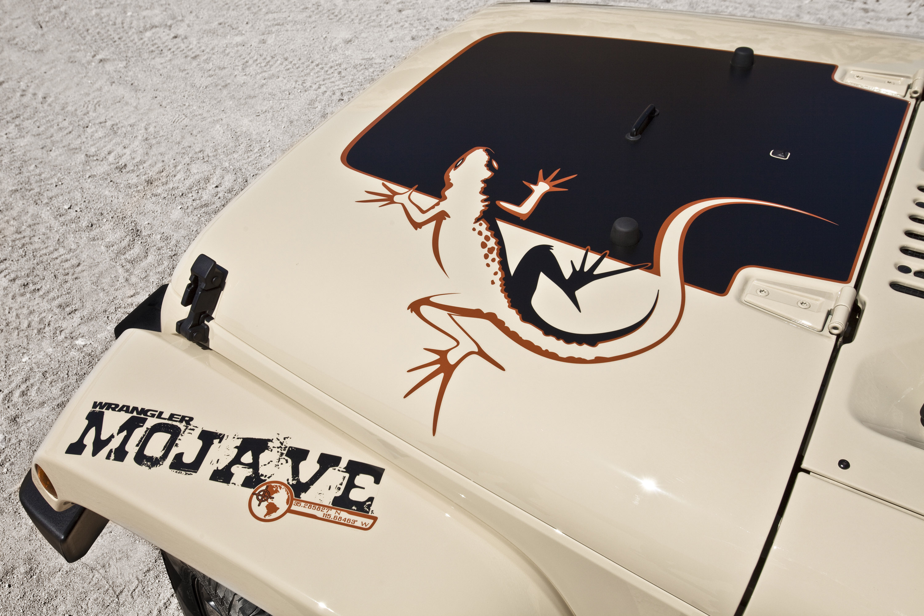 Jeep Wrangler Mojave photo #22