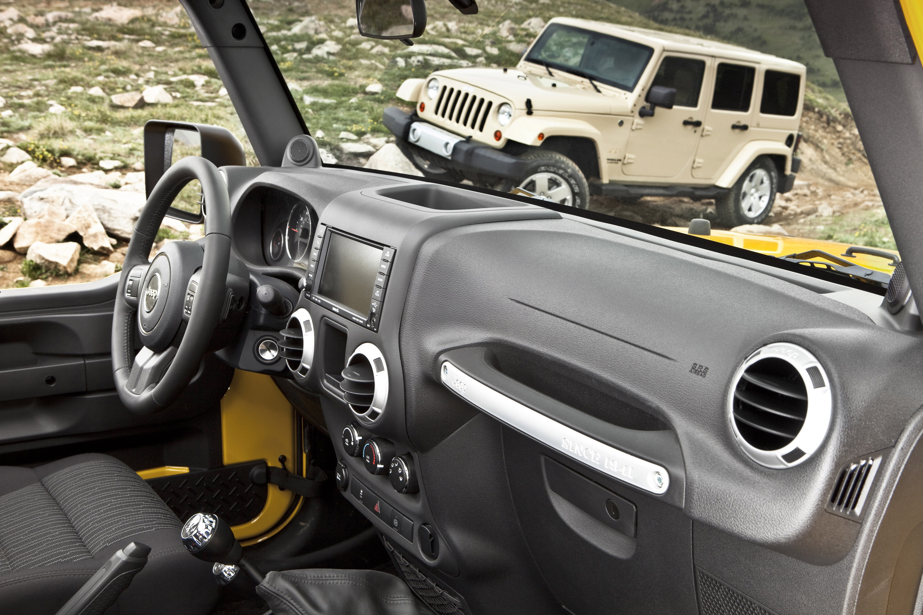 Jeep Wrangler photo #25