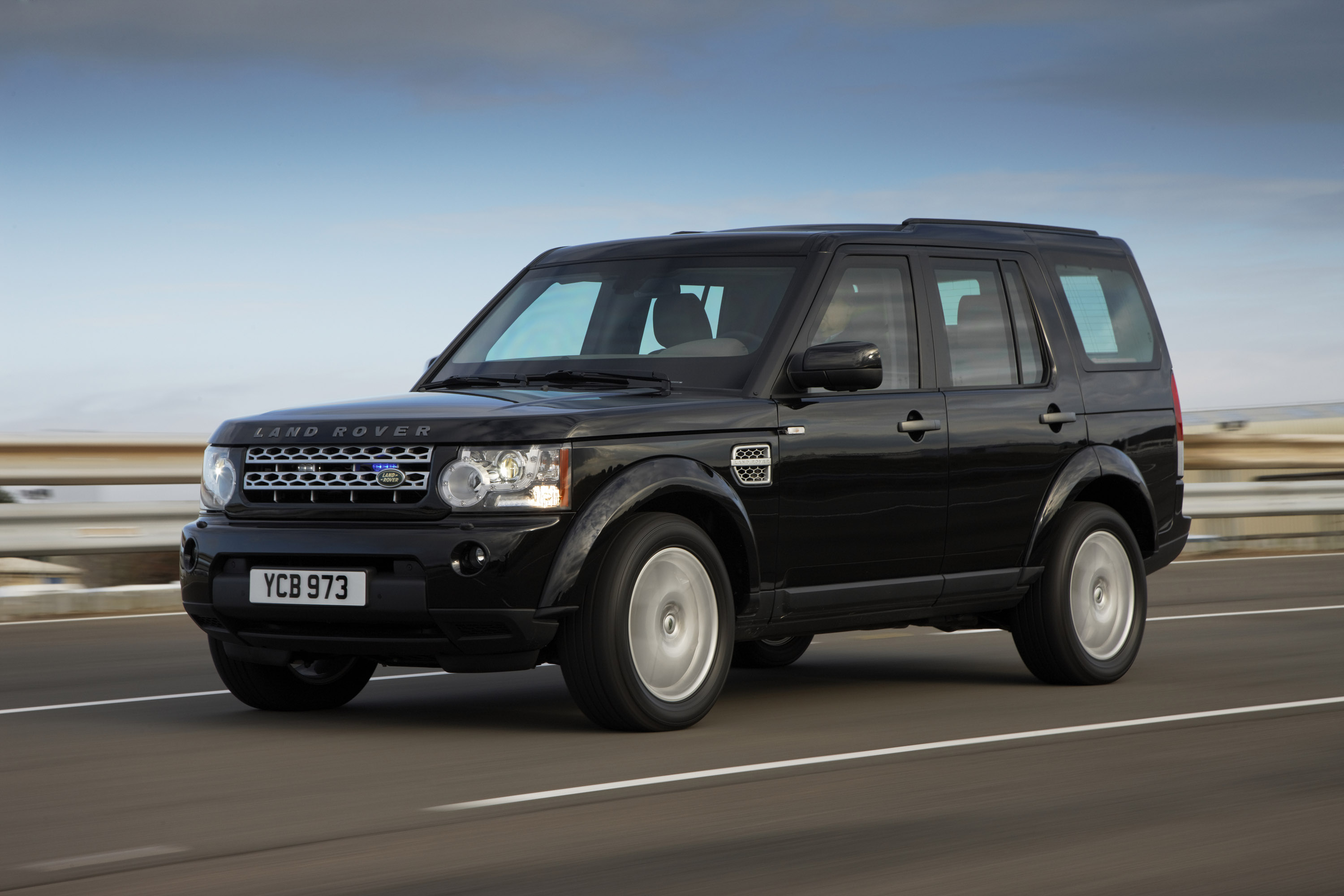 Land Rover Discovery 4 Armoured photo #2