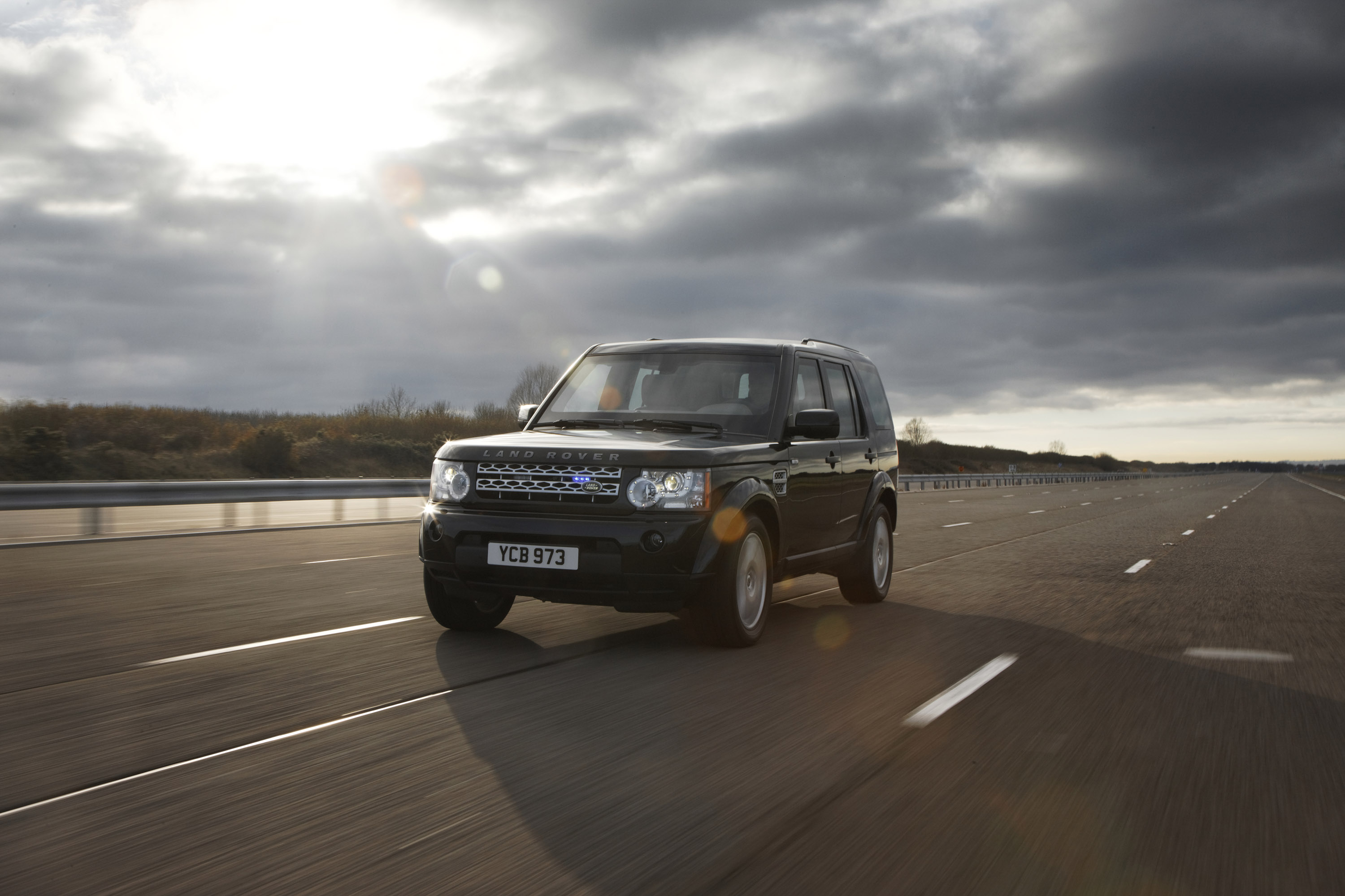 Land Rover Discovery 4 Armoured photo #4