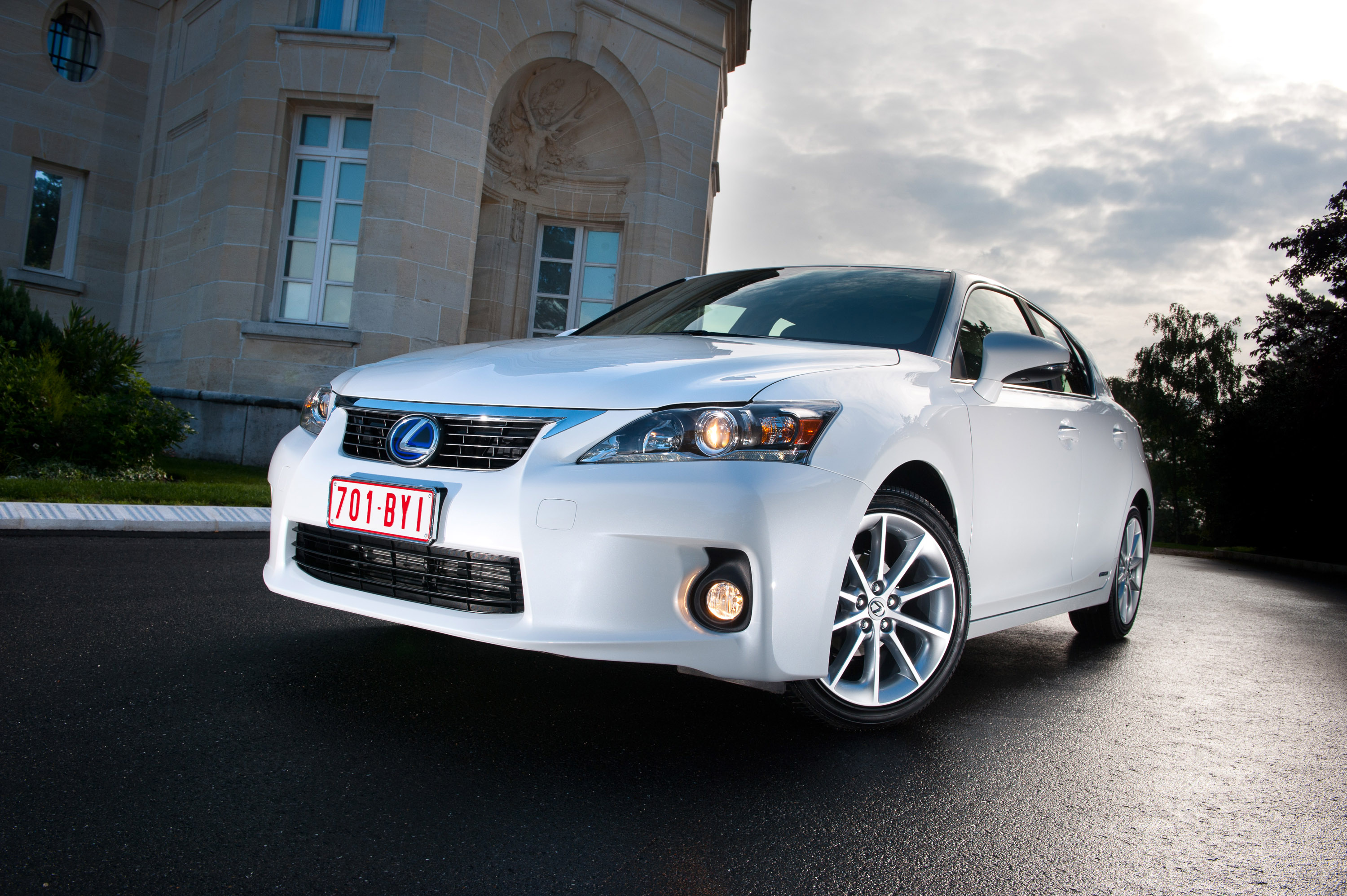 Lexus CT 200h photo #2