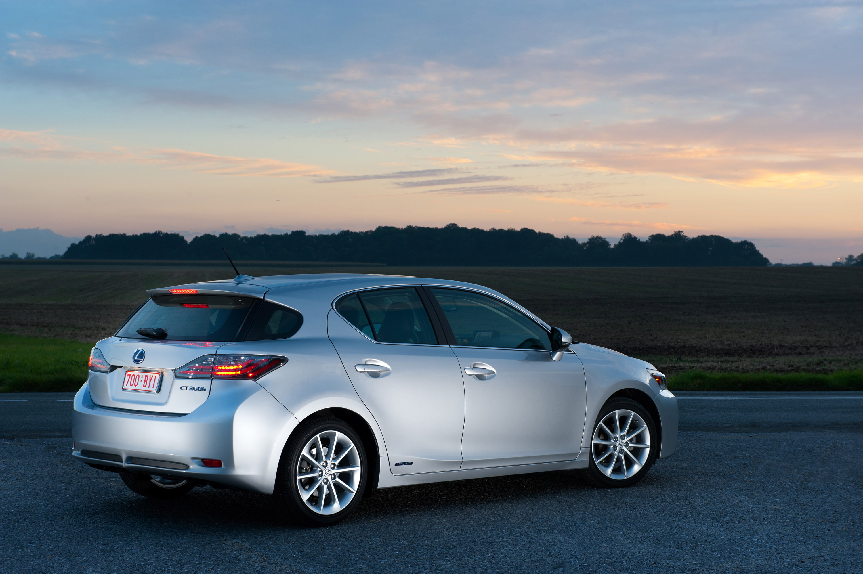 Lexus CT 200h photo #17