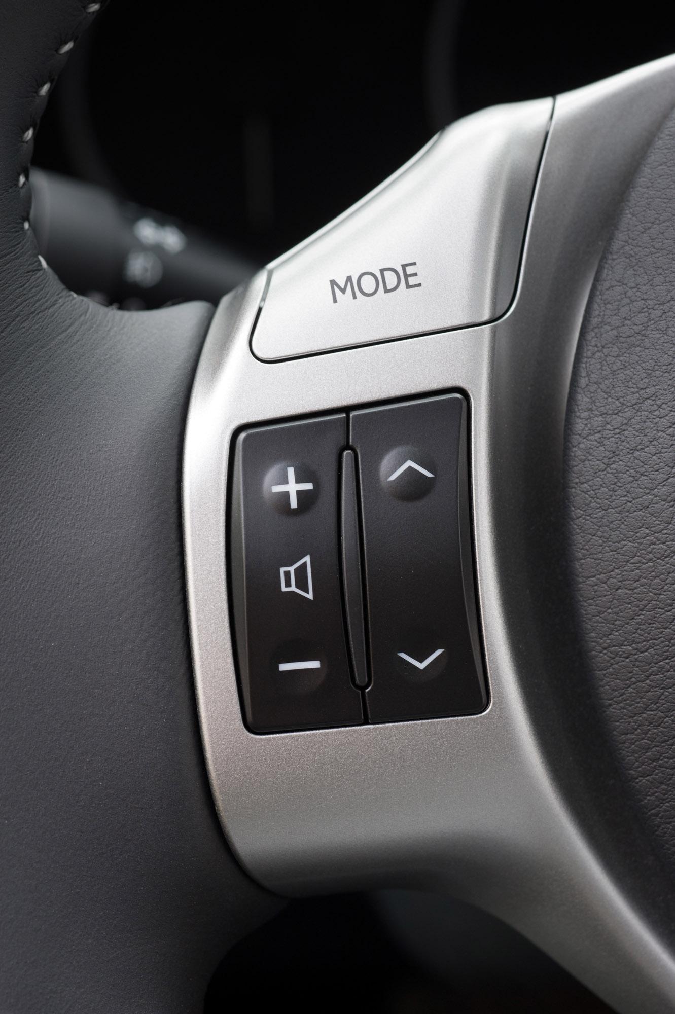 Lexus CT 200h photo #23