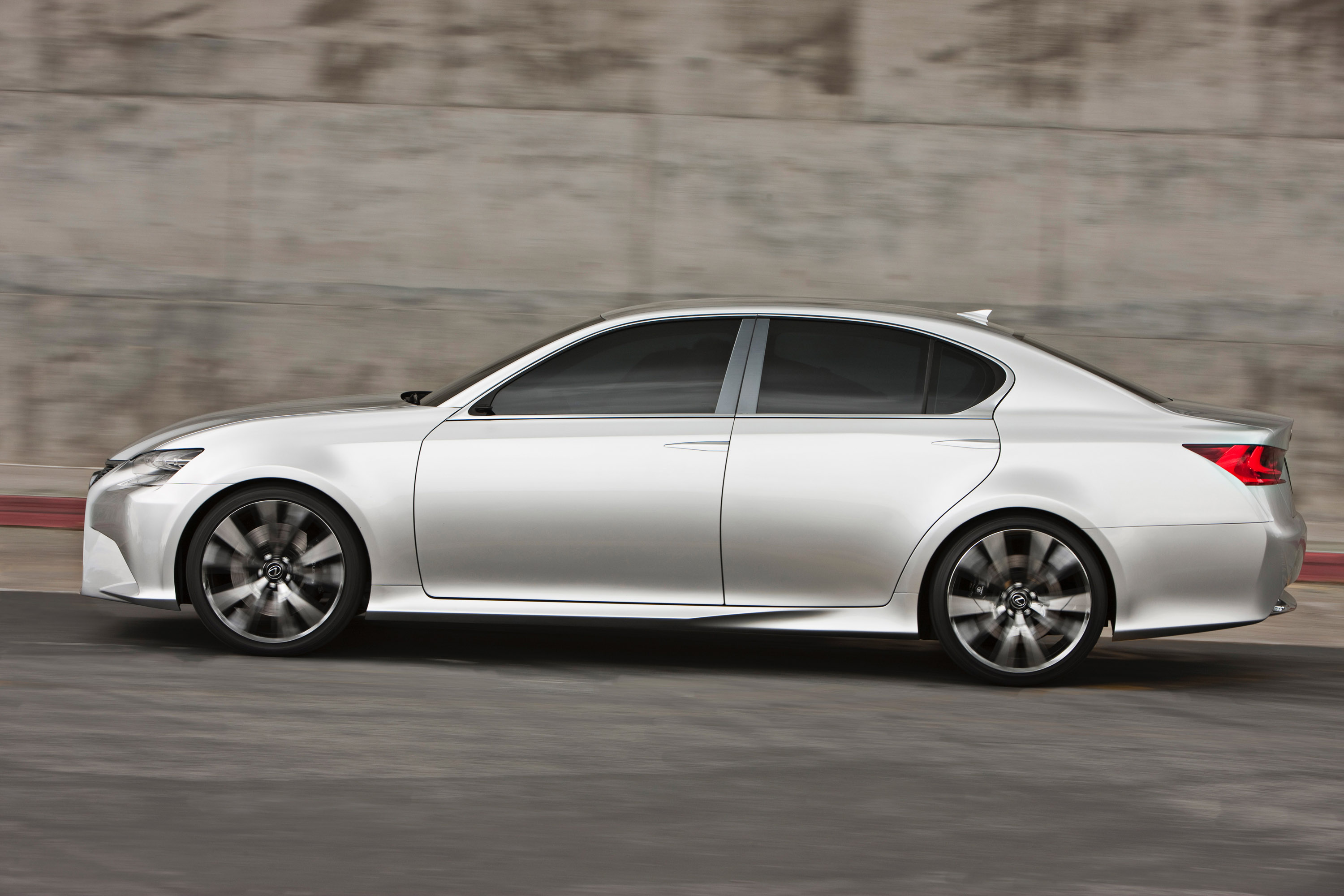 Lexus LF-Gh Concept photo #17