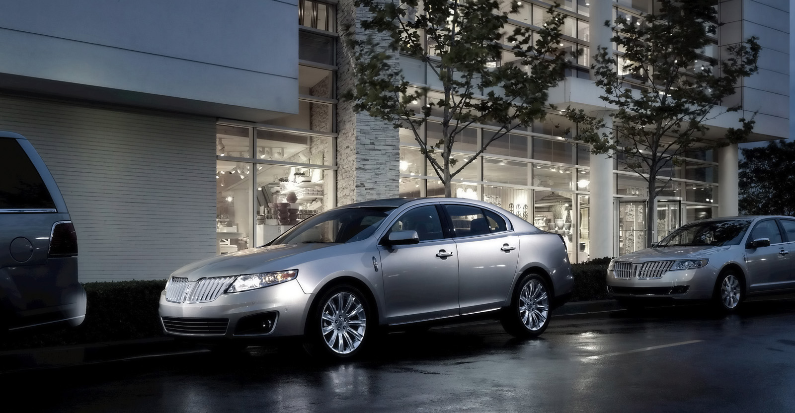 Lincoln MKS photo #3