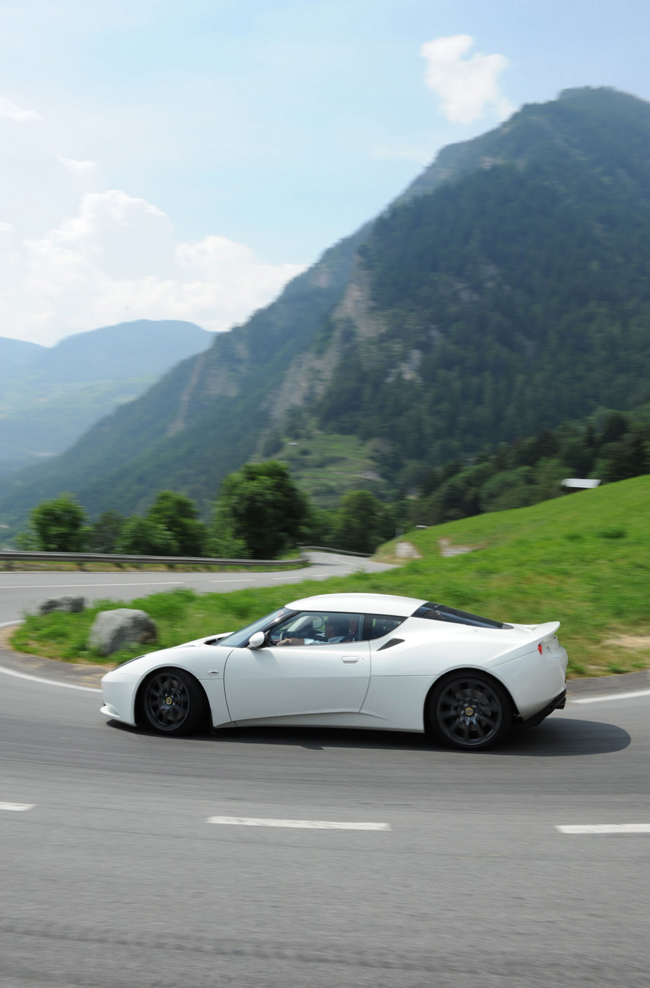 Lotus Evora photo #17