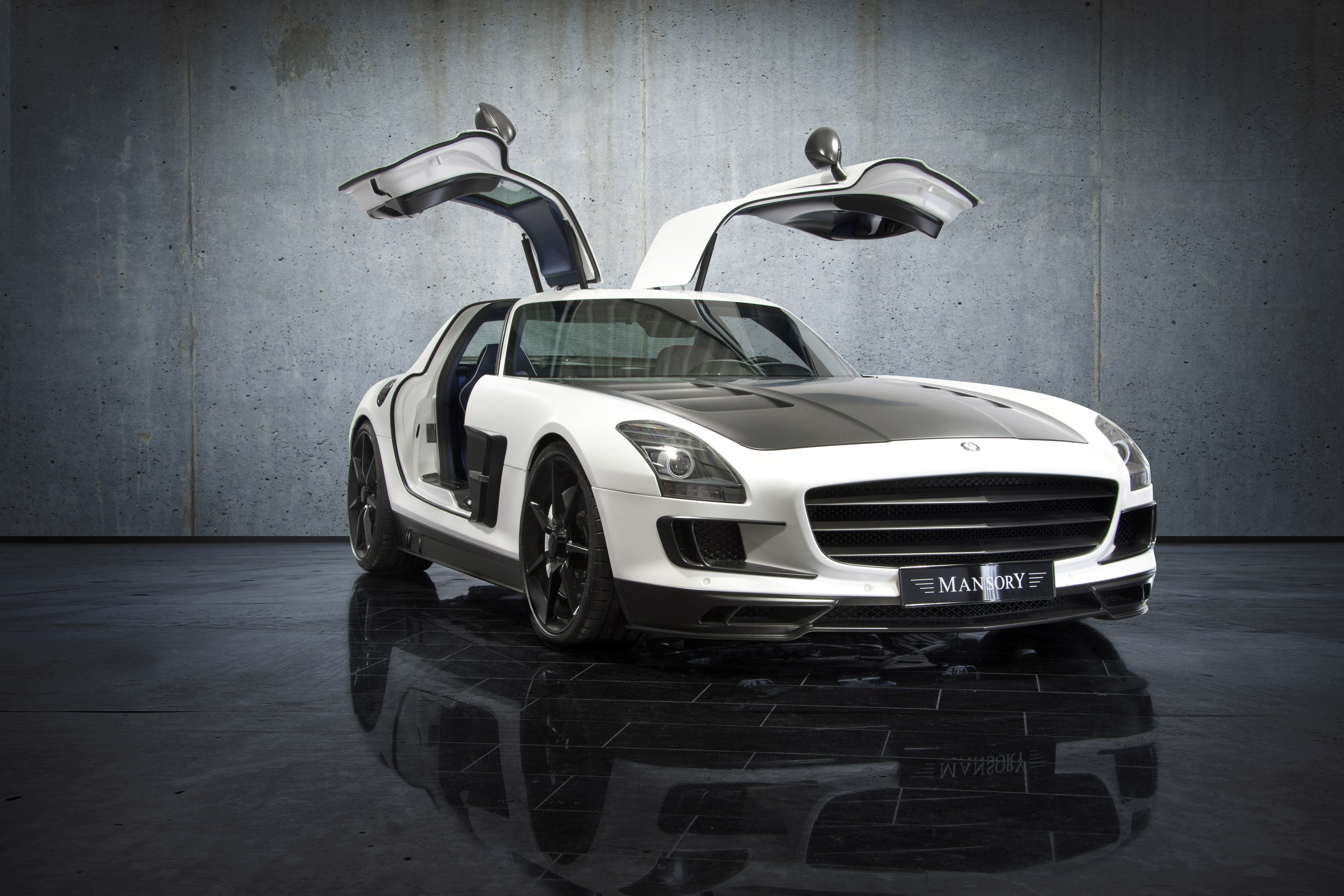 Мерседес SLS AMG С ракетным двигателем