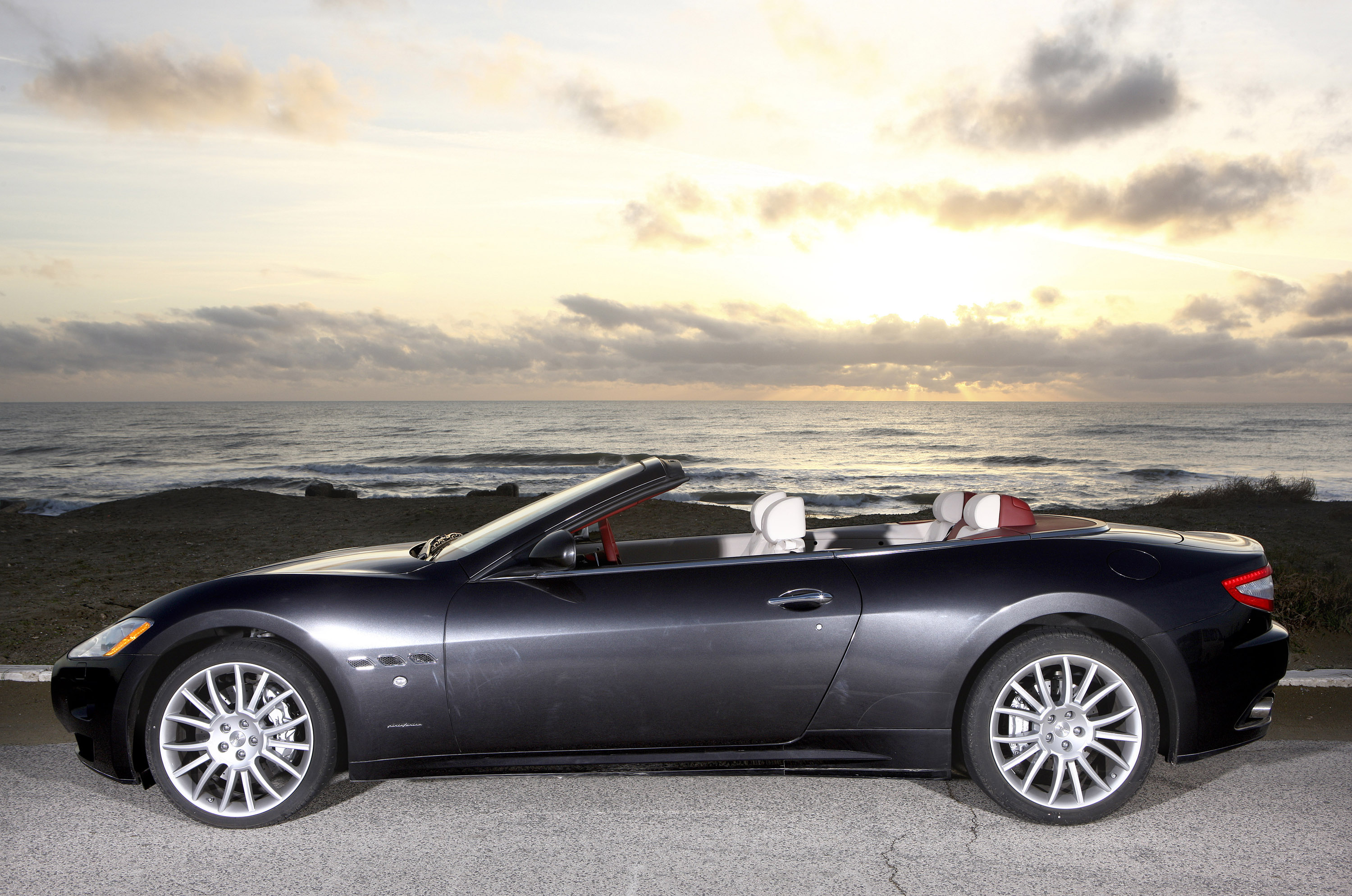 Maserati GRANCABRIO 2011