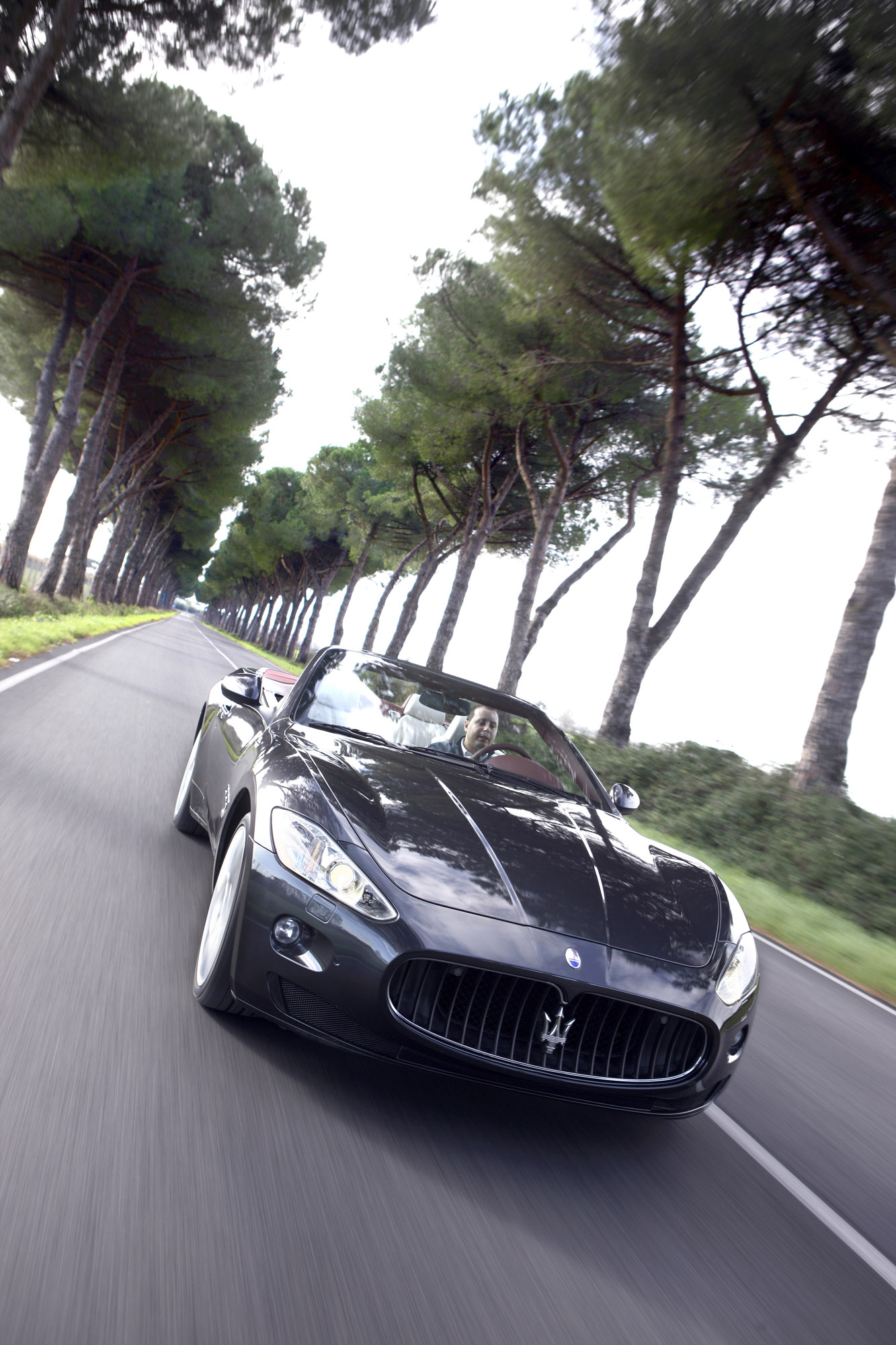 Maserati GranCabrio photo #15