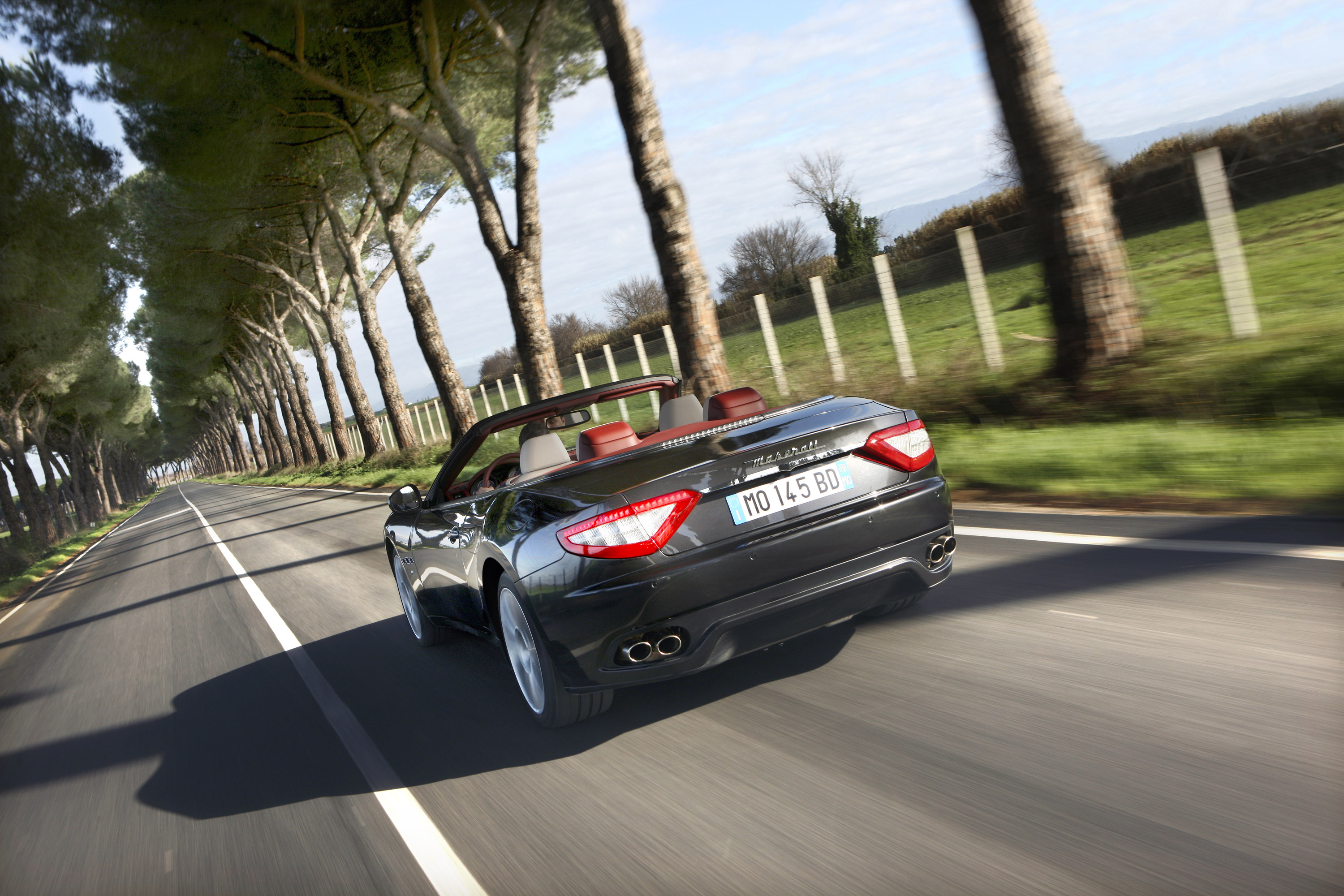 Maserati GranCabrio photo #27