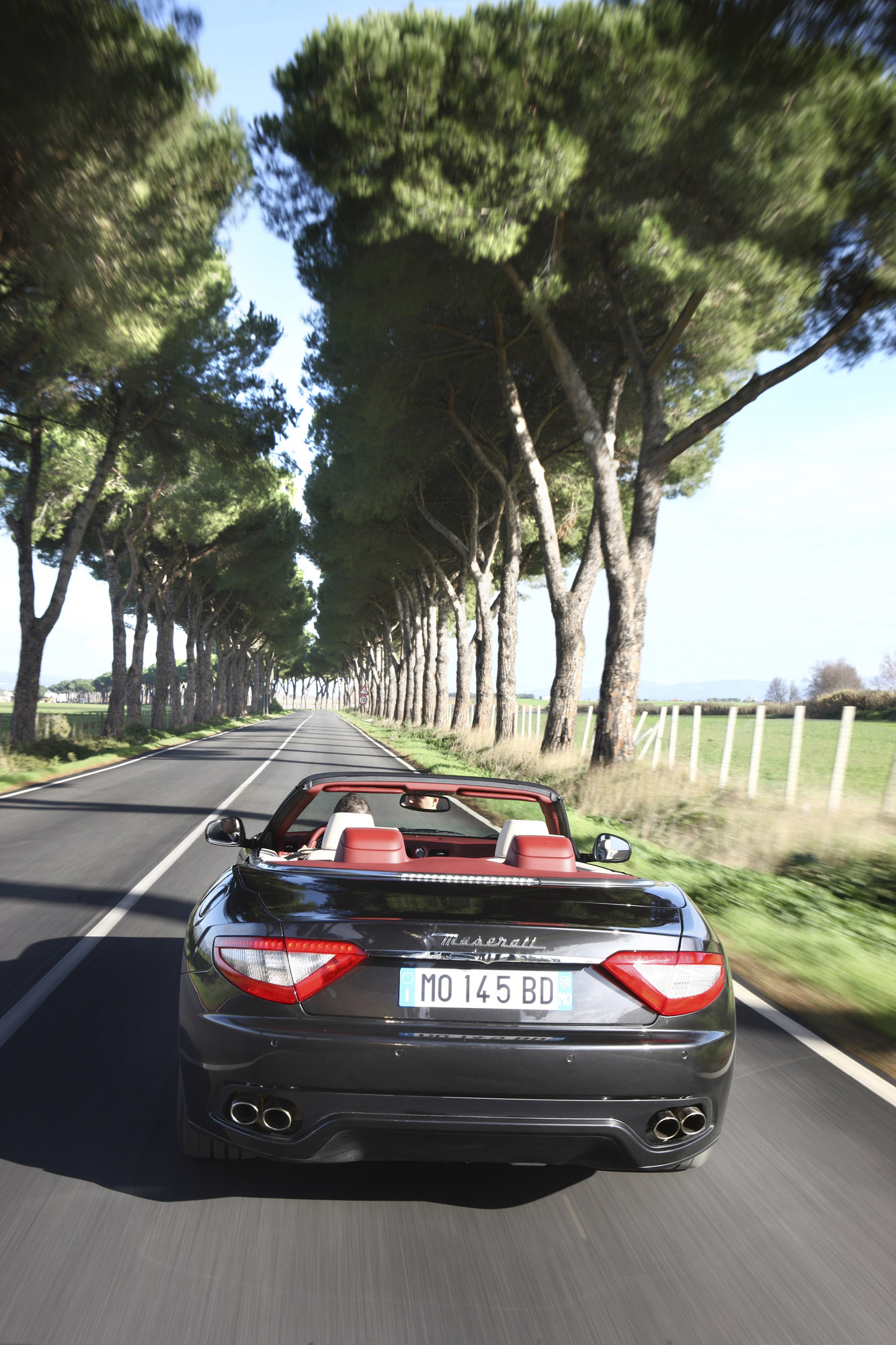 Maserati GranCabrio photo #28