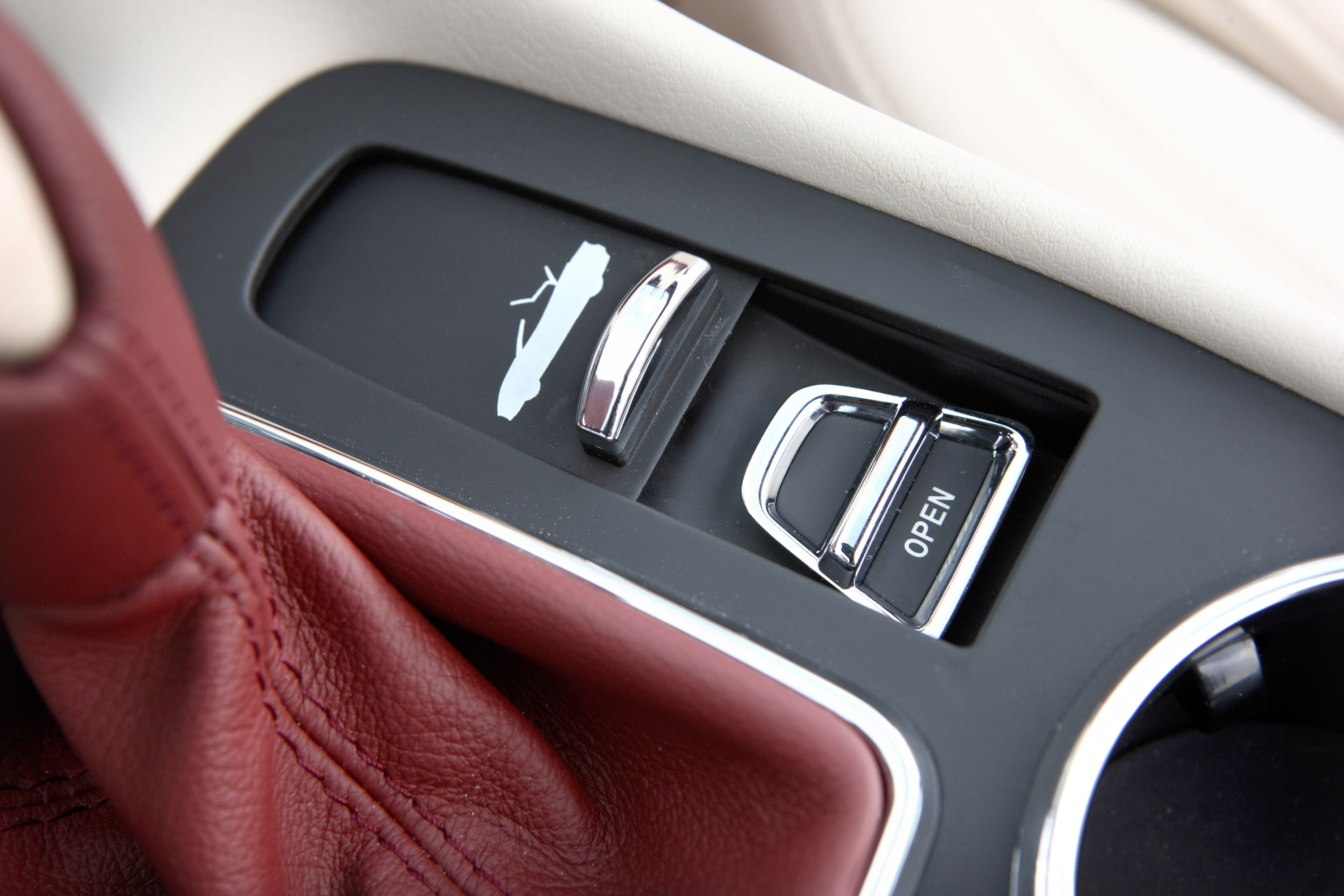 Maserati GranCabrio photo #46