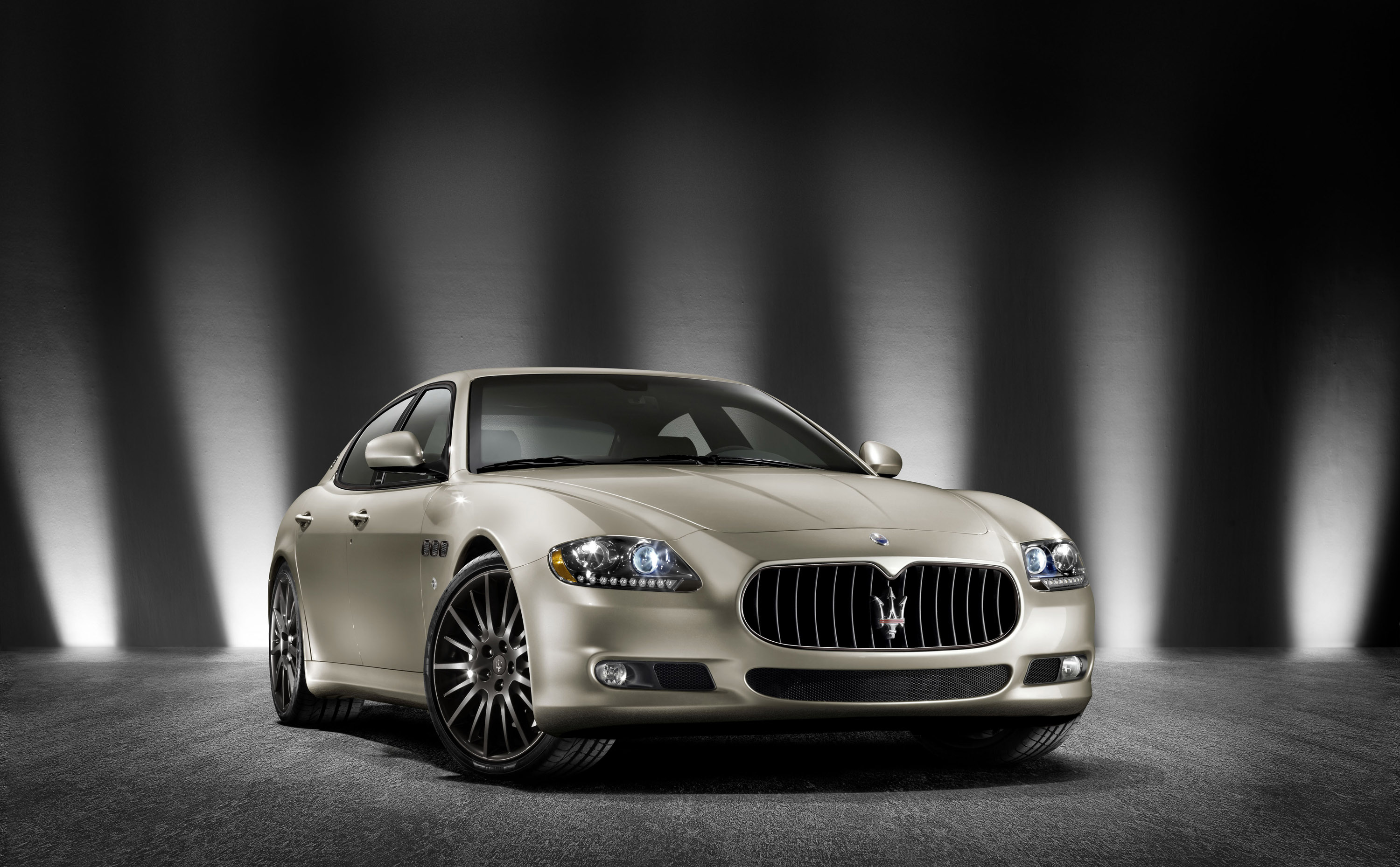 Maserati Quattroporte Sport GT S Awards Edition photo #1