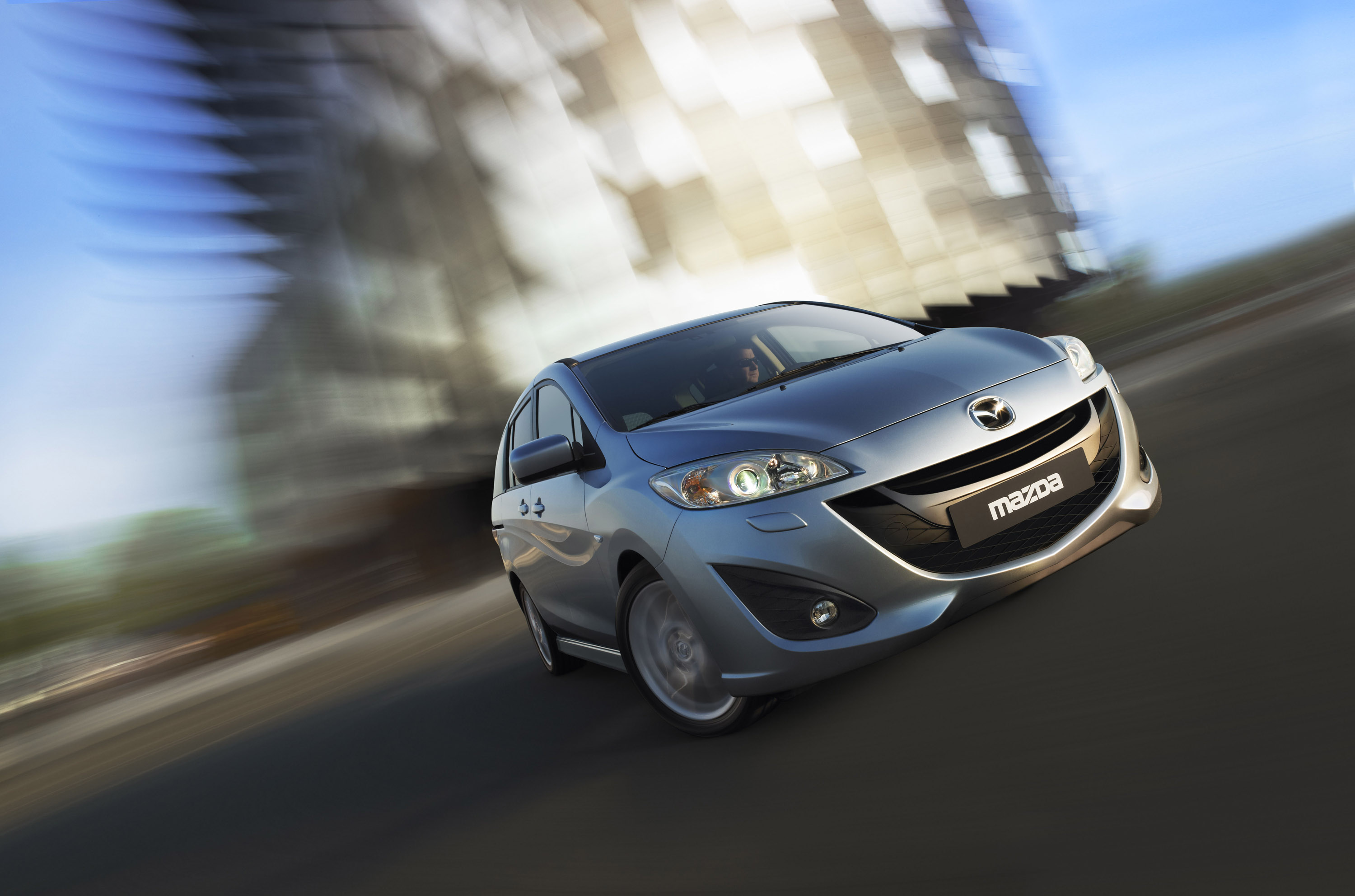Mazda 5 photo #4