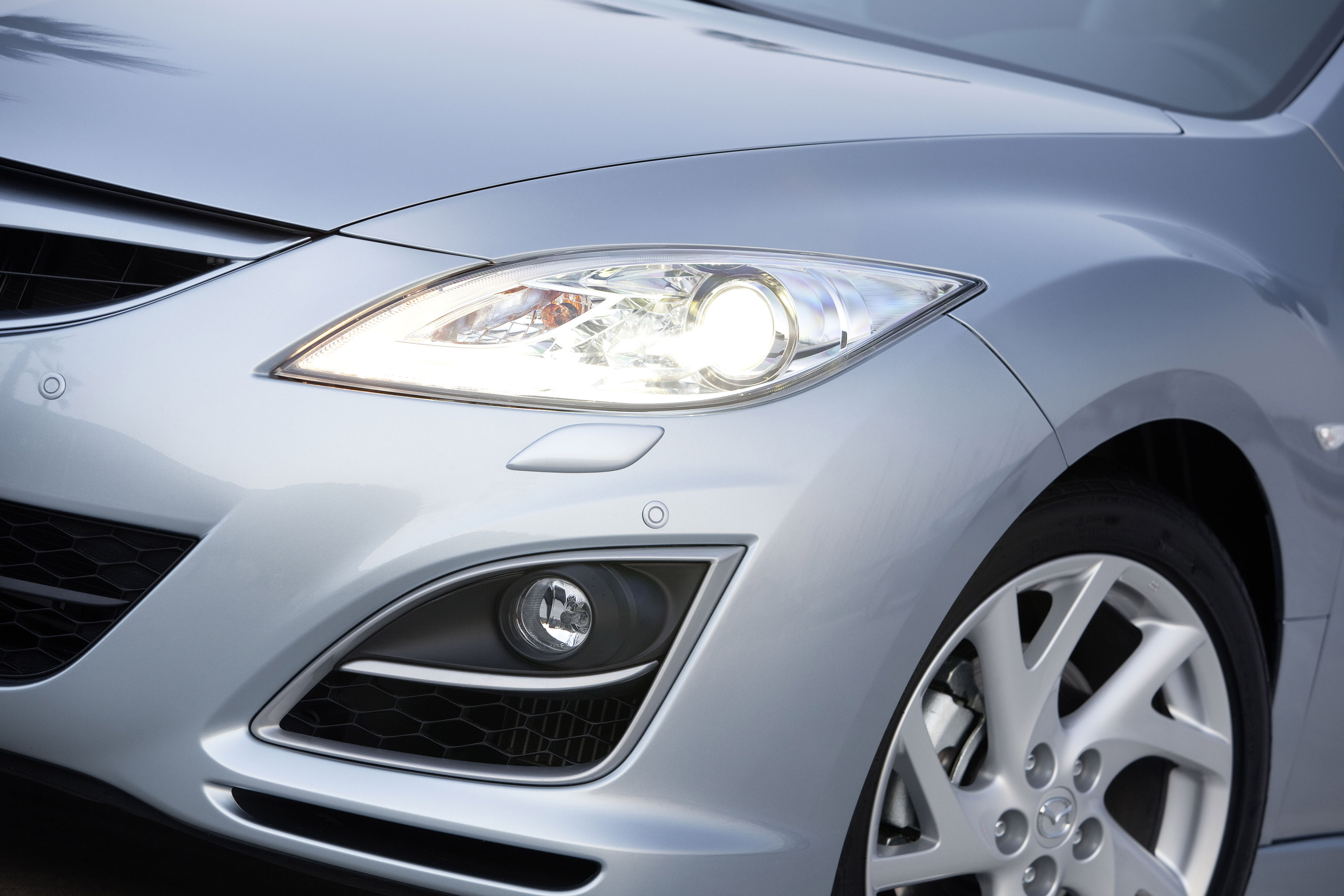 Mazda 6 Wagon photo #49