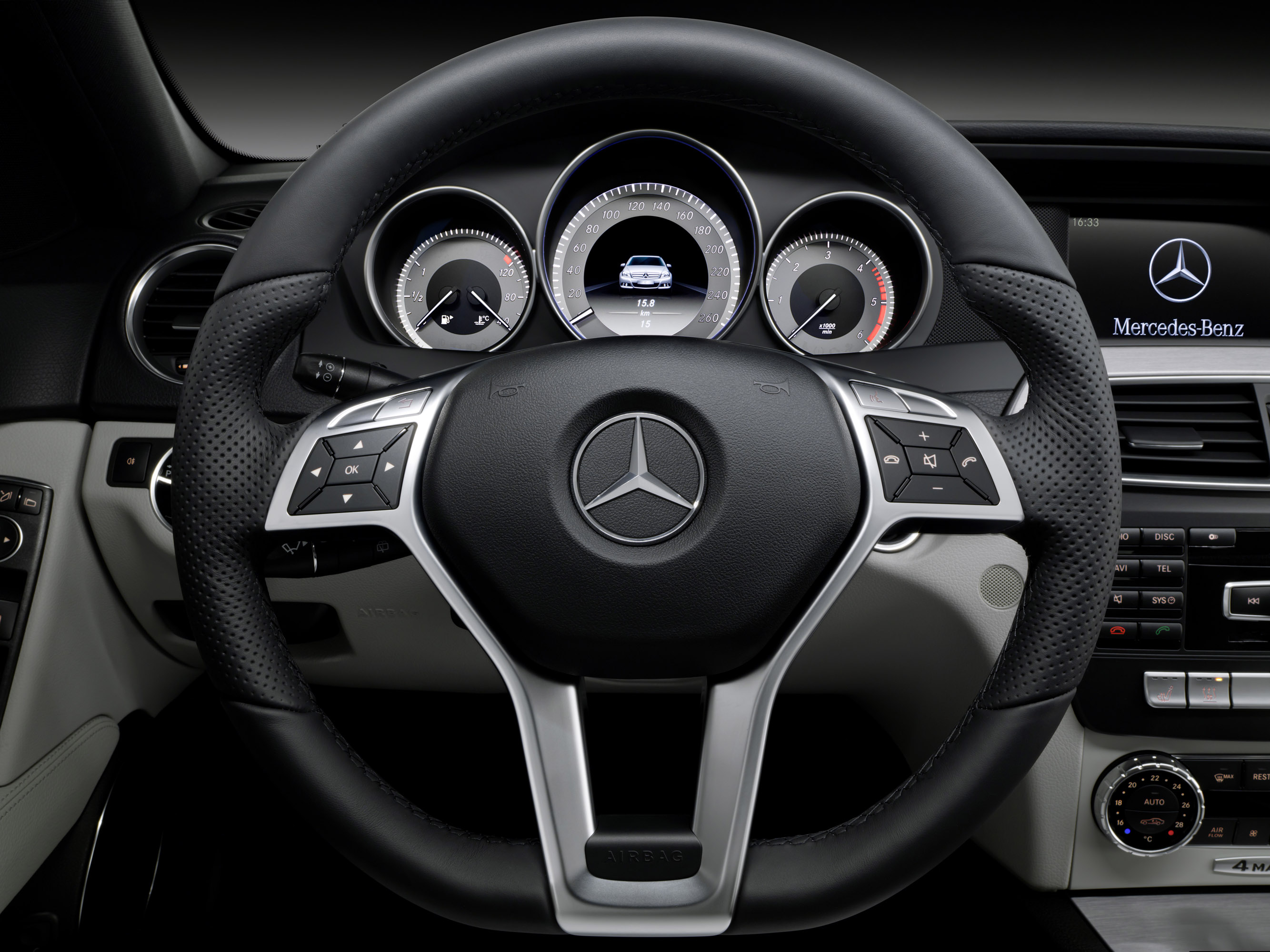 Mercedes-Benz C-classe photo #35