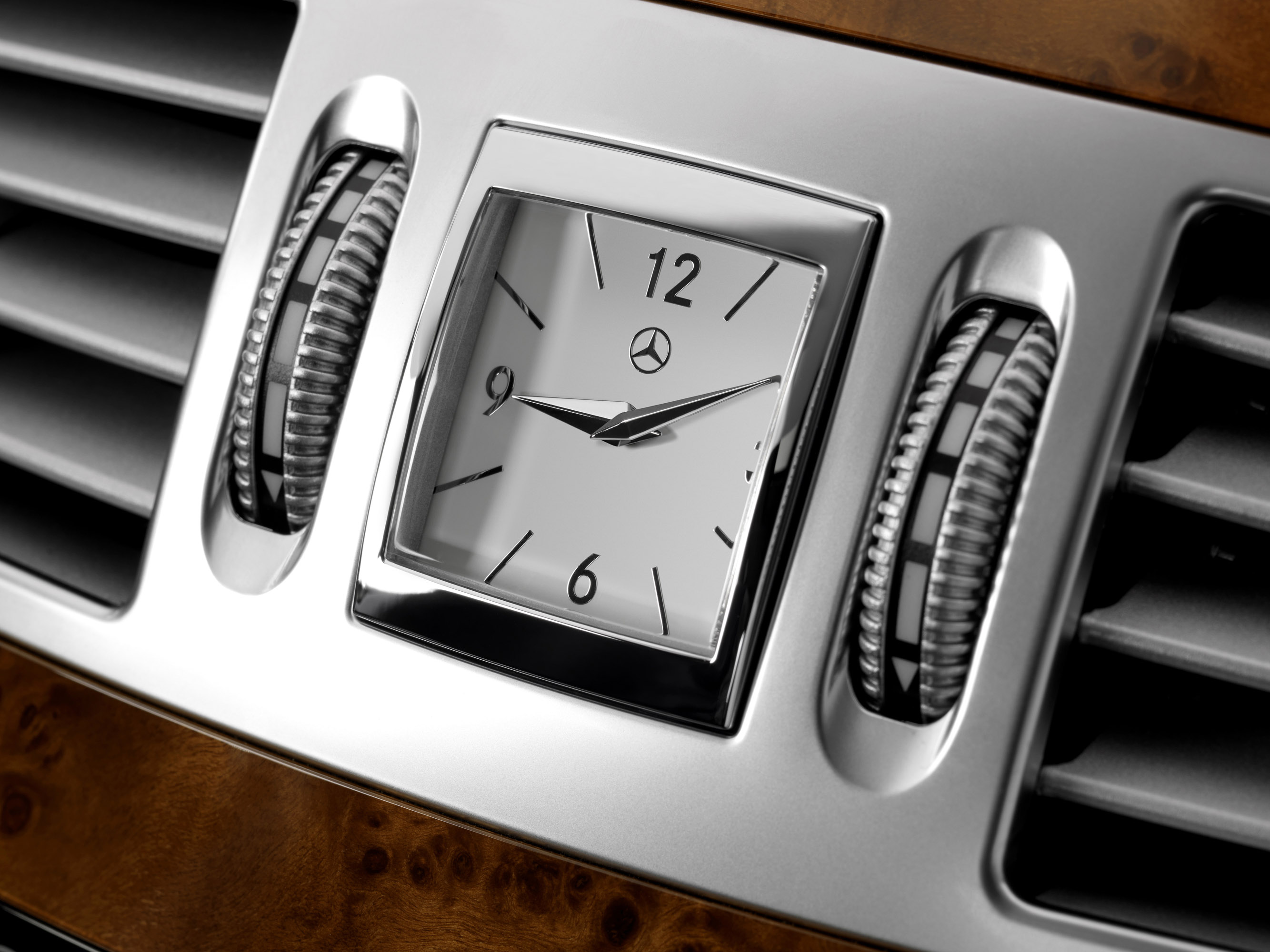 Mercedes-Benz CL-Class photo #21