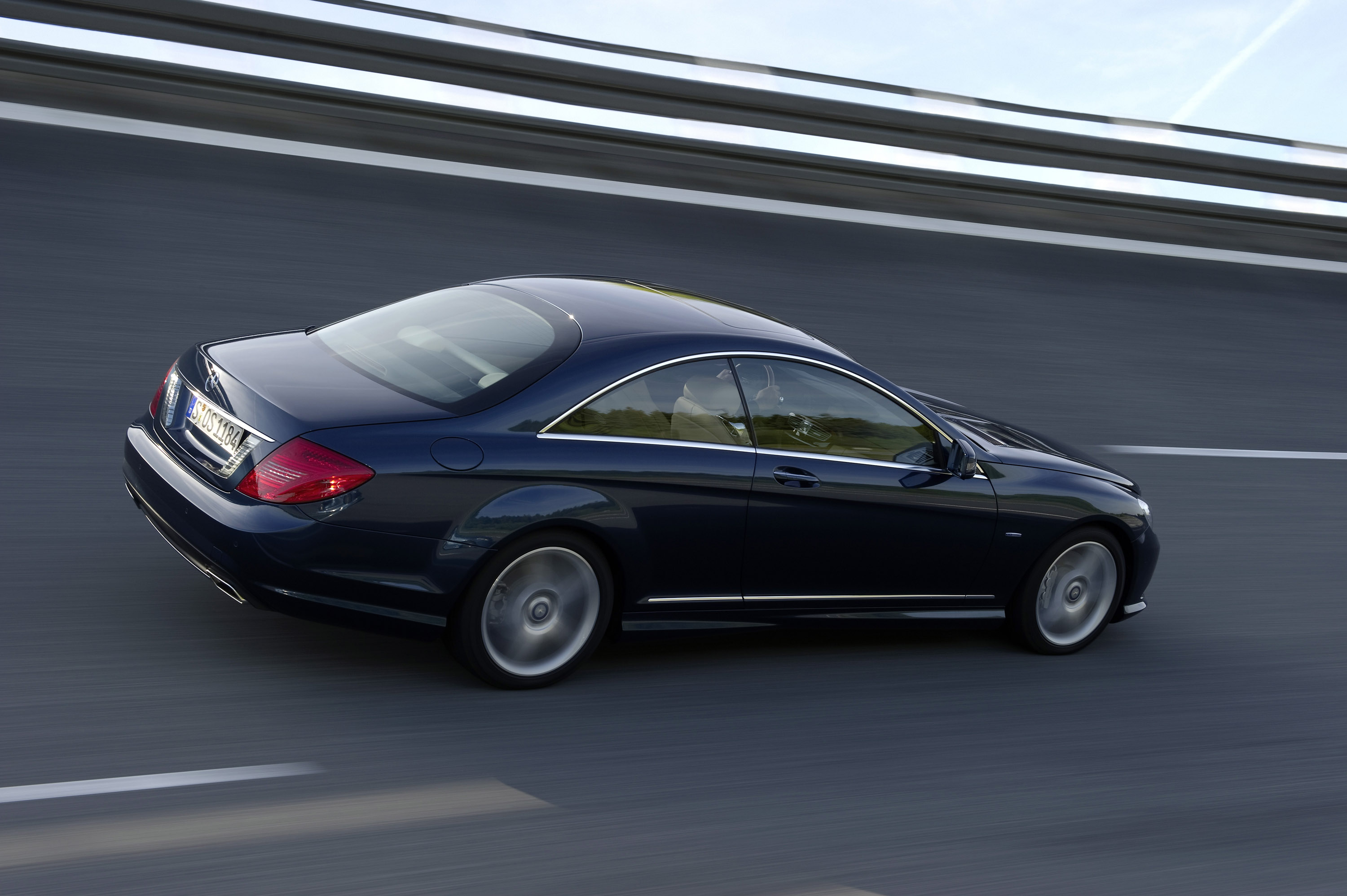 Mercedes-Benz CL-Class photo #25