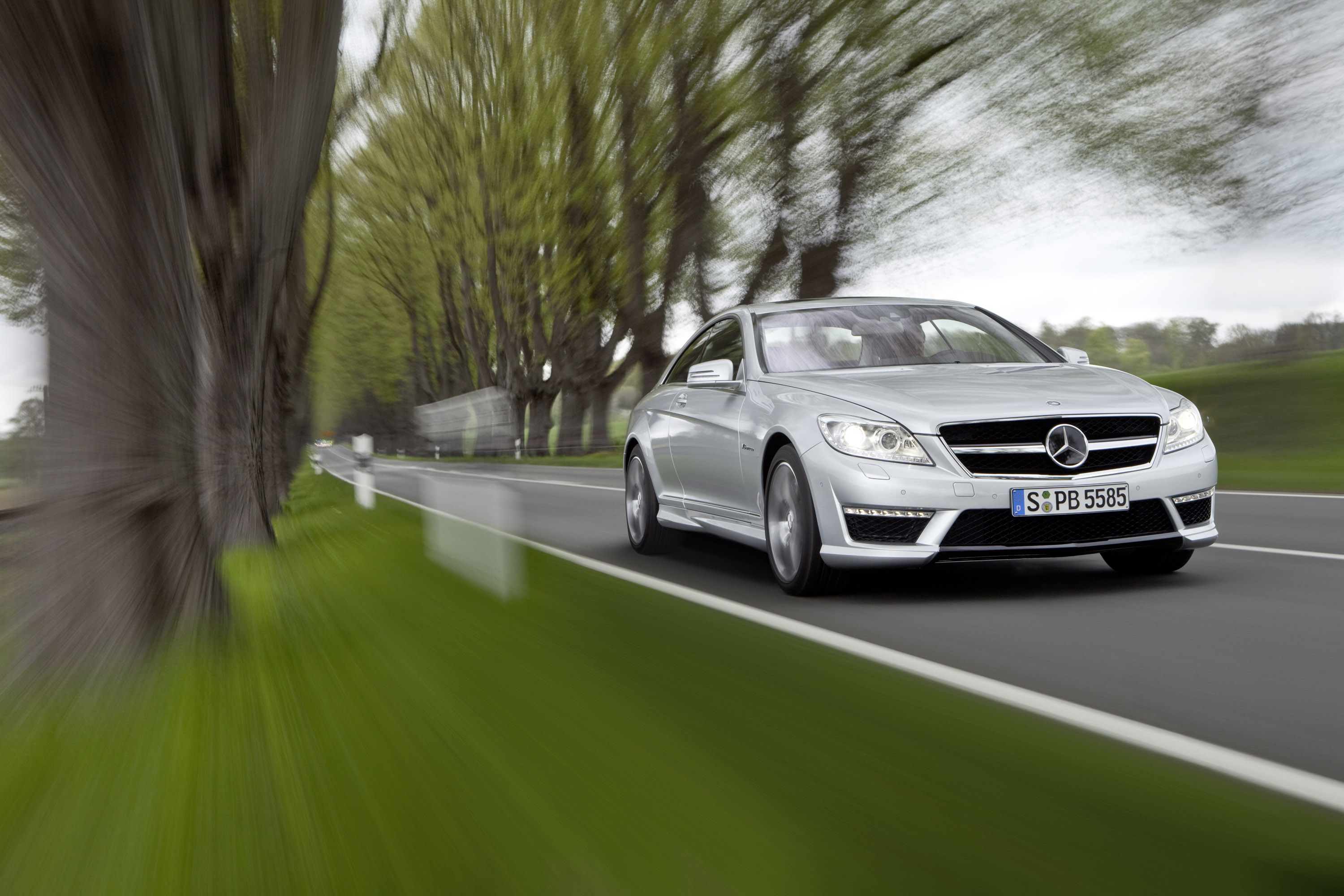 Mercedes-Benz CL63 AMG photo #17