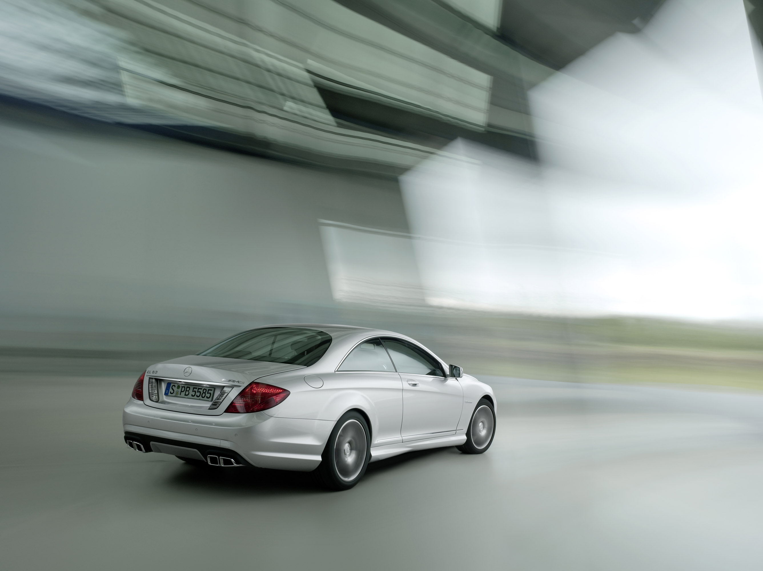 Mercedes-Benz CL63 AMG photo #32