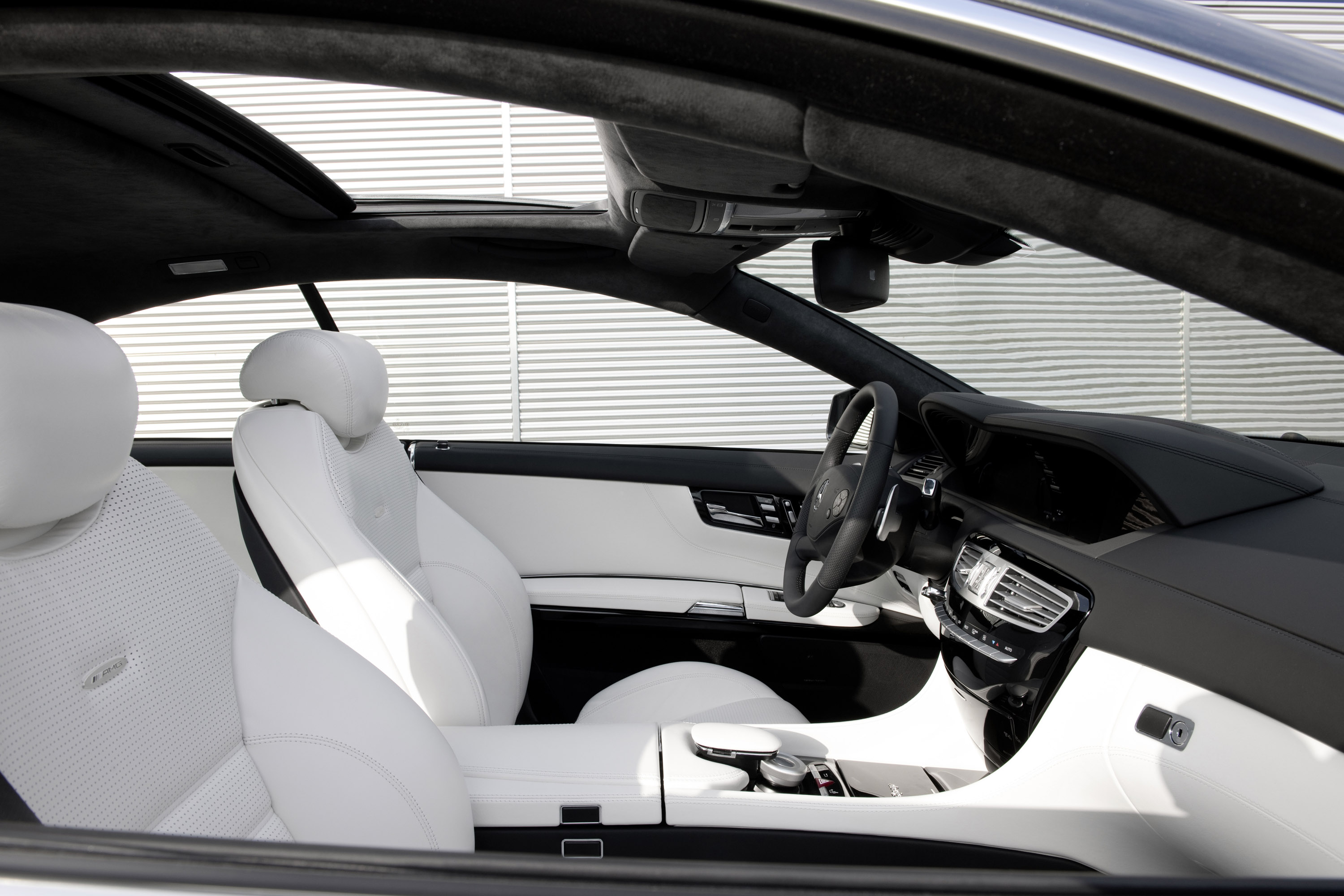 Mercedes-Benz CL63 AMG photo #46
