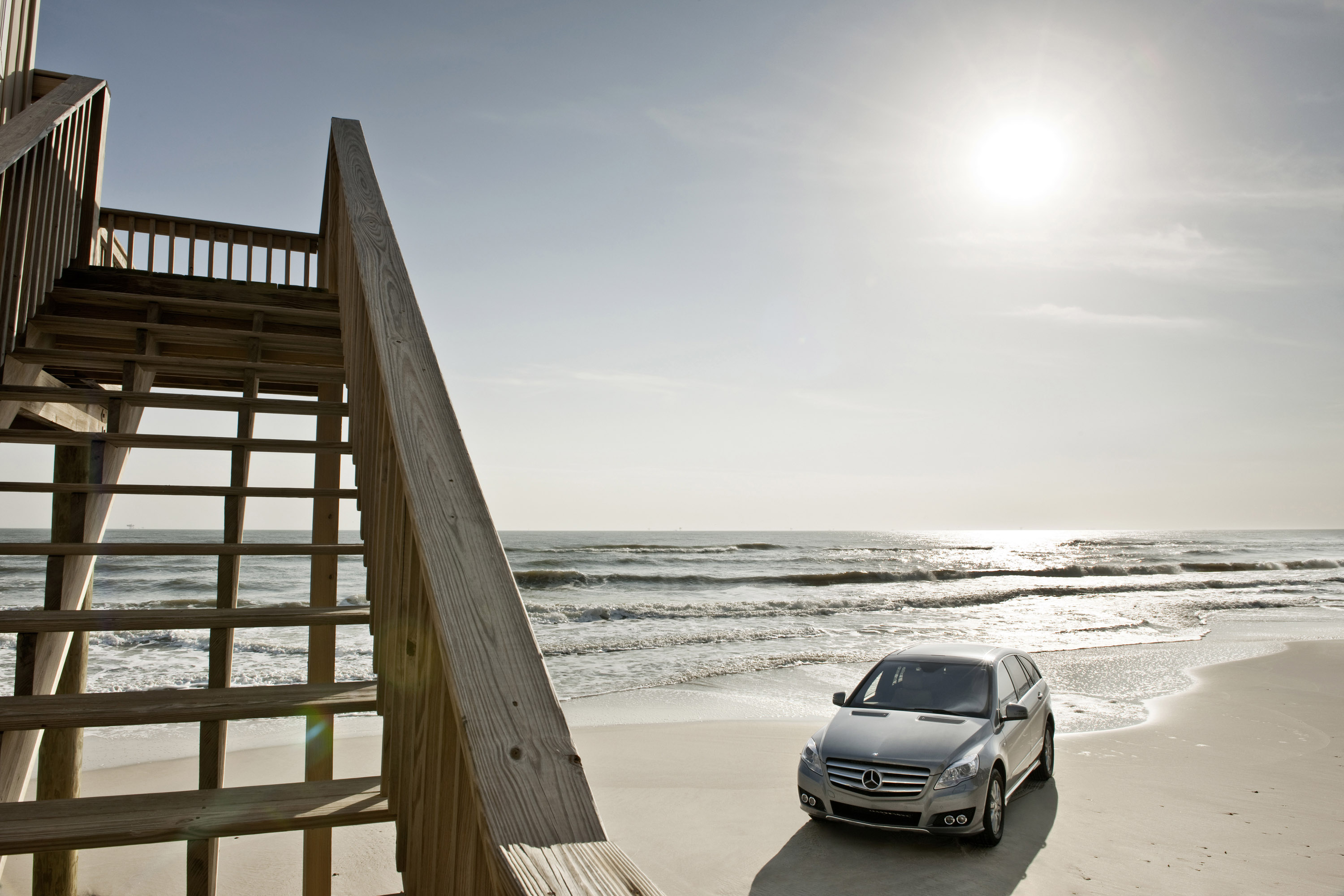 Mercedes-Benz R-Class photo #16