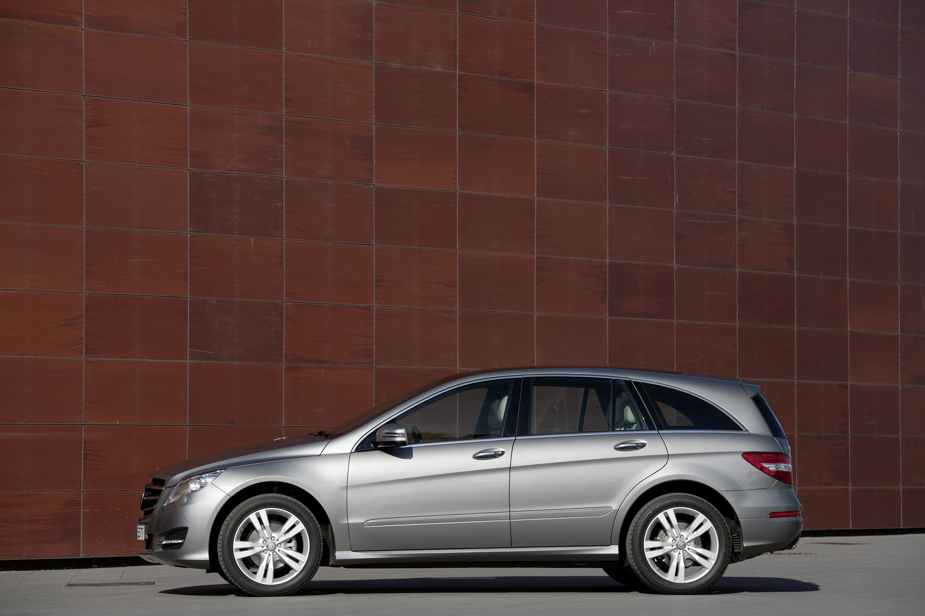 Mercedes-Benz R-Class photo #30